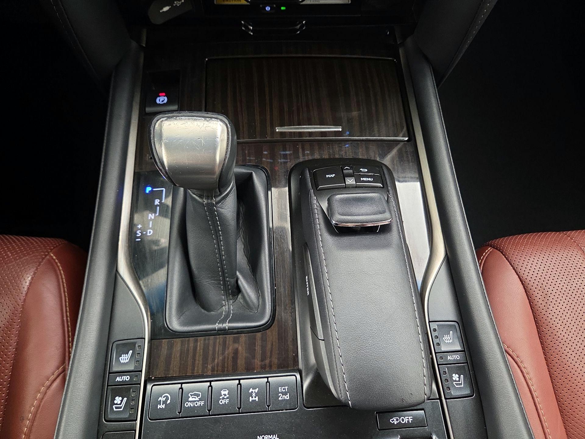 Thumbnail: 2021 Lexus LX - 18
