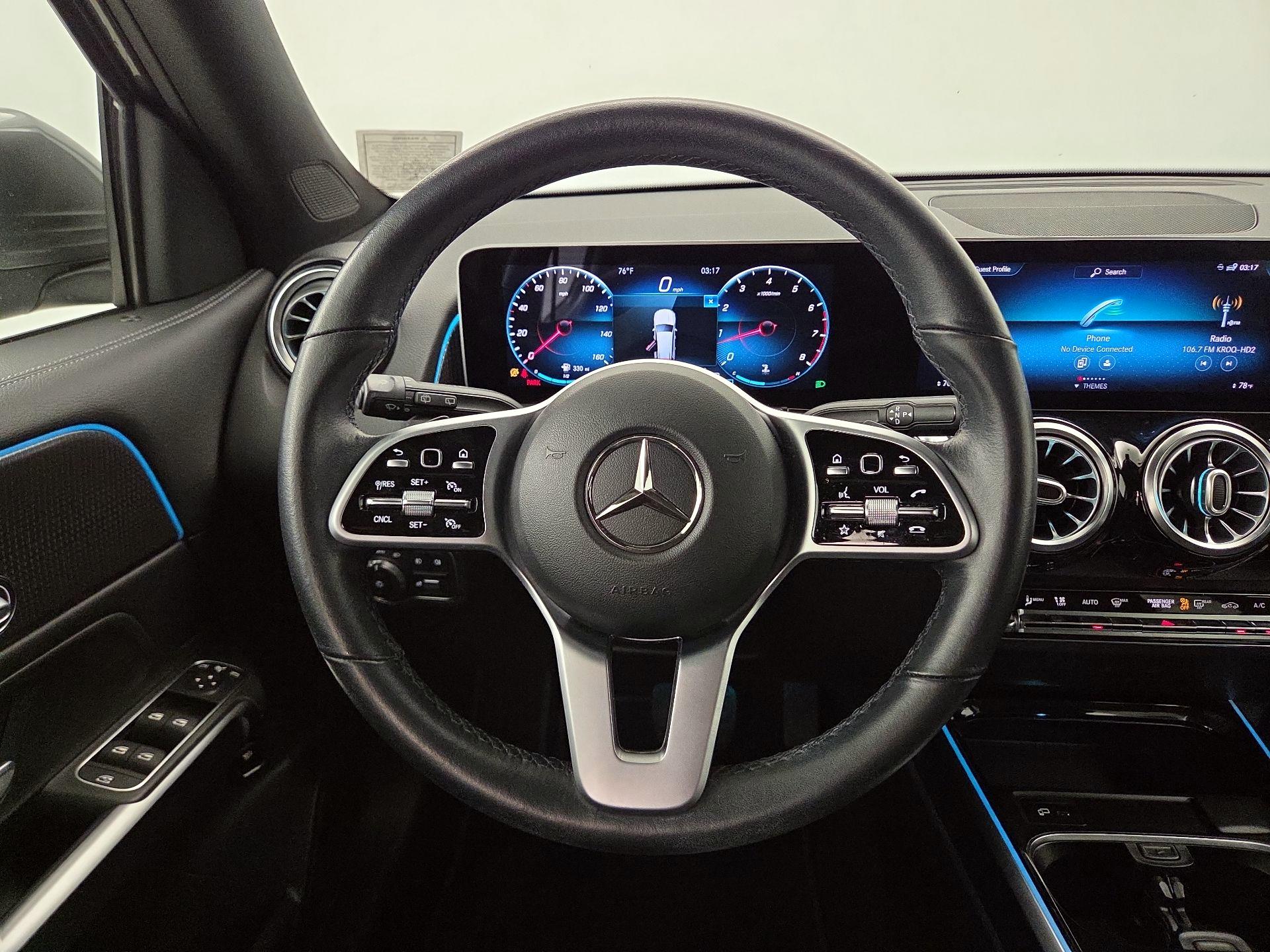 Thumbnail: 2021 Mercedes-Benz GLB - 10