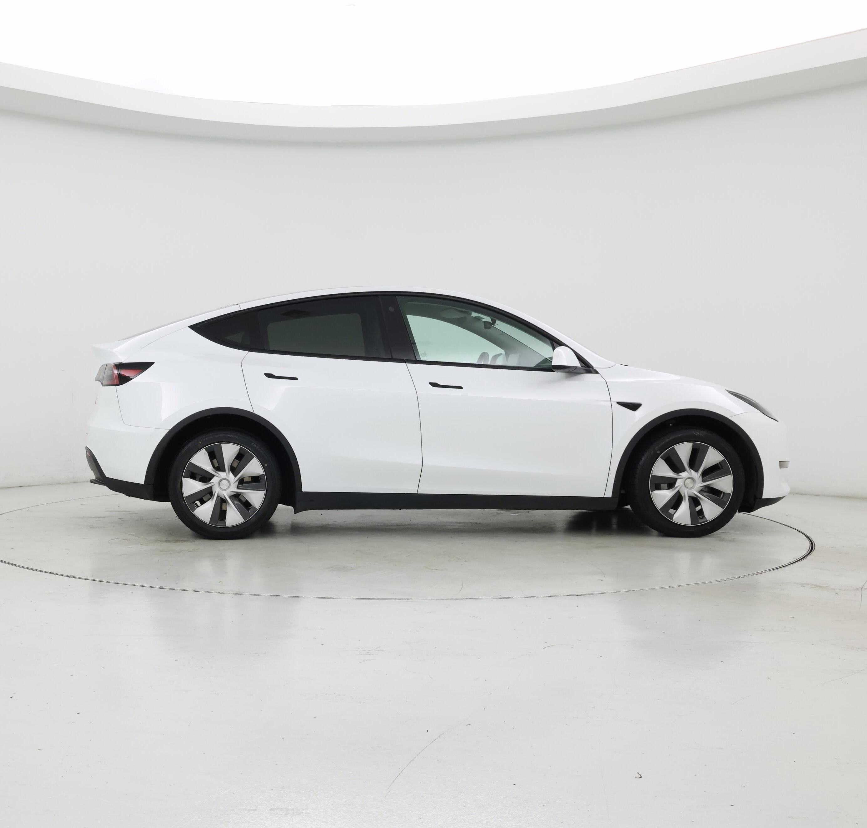 Thumbnail: 2023 Tesla Model Y - 7