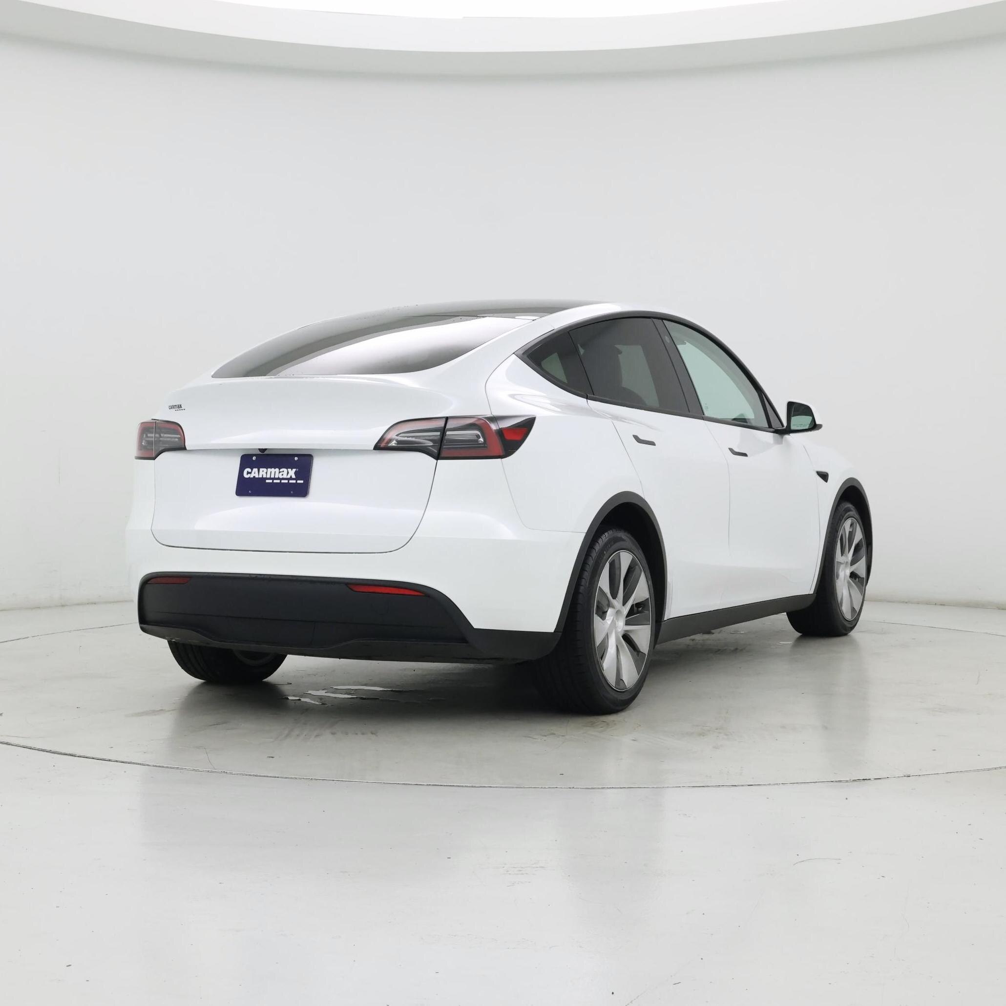 Thumbnail: 2023 Tesla Model Y - 8