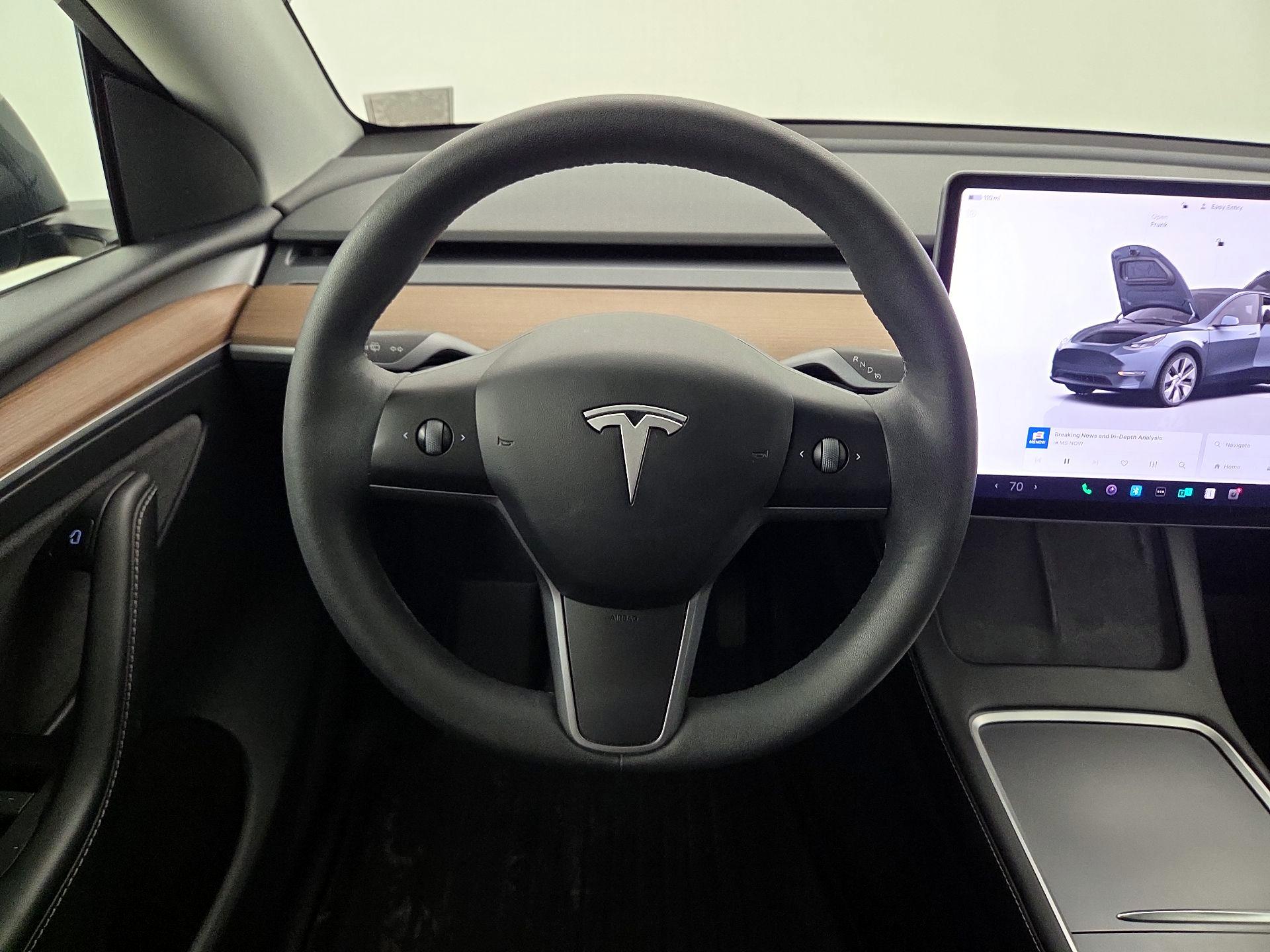Thumbnail: 2023 Tesla Model Y - 10