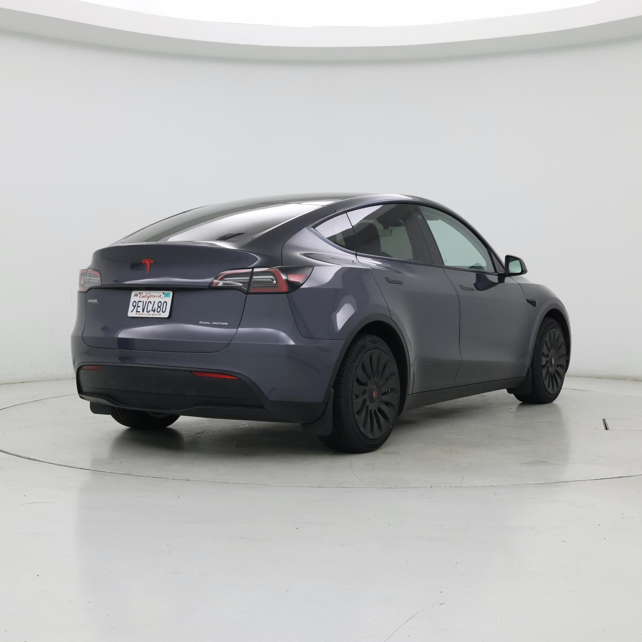 Thumbnail: 2023 Tesla Model Y - 8