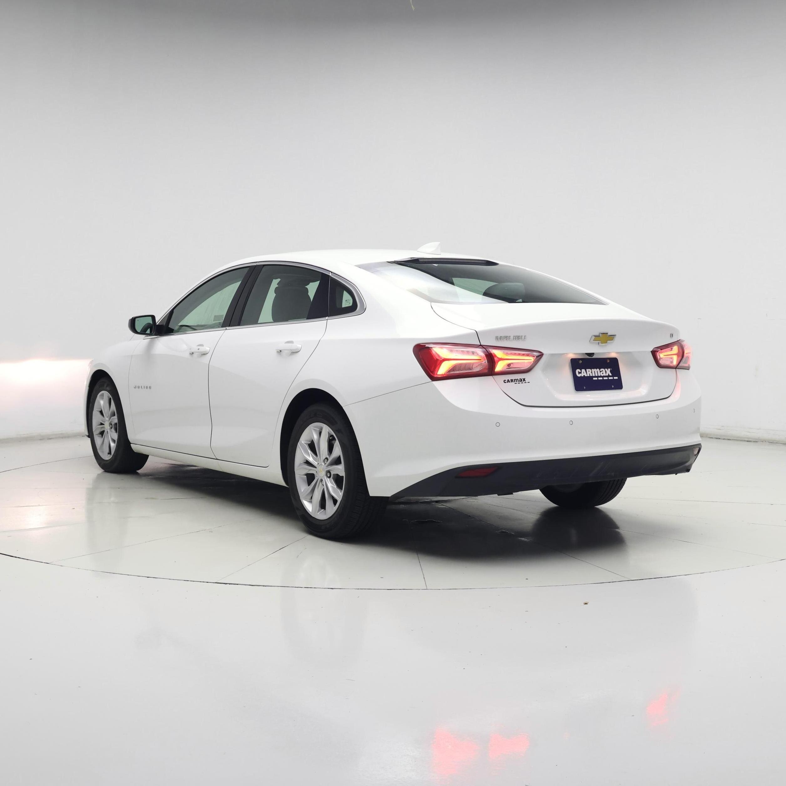 Thumbnail: 2022 Chevrolet Malibu - 2