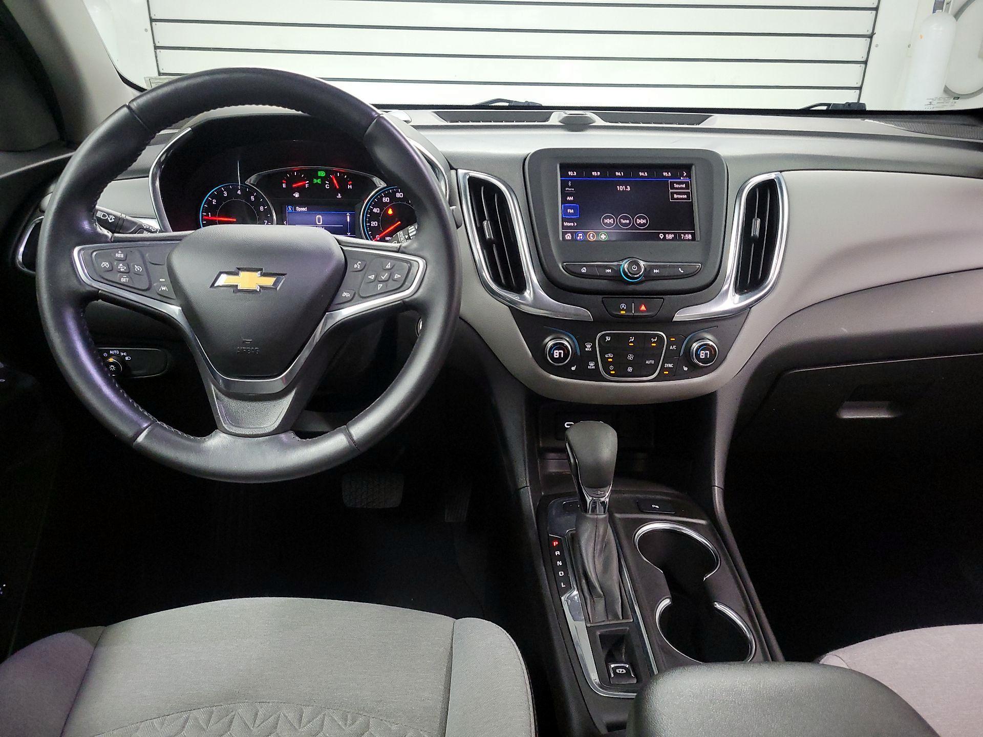 Thumbnail: 2022 Chevrolet Equinox - 9