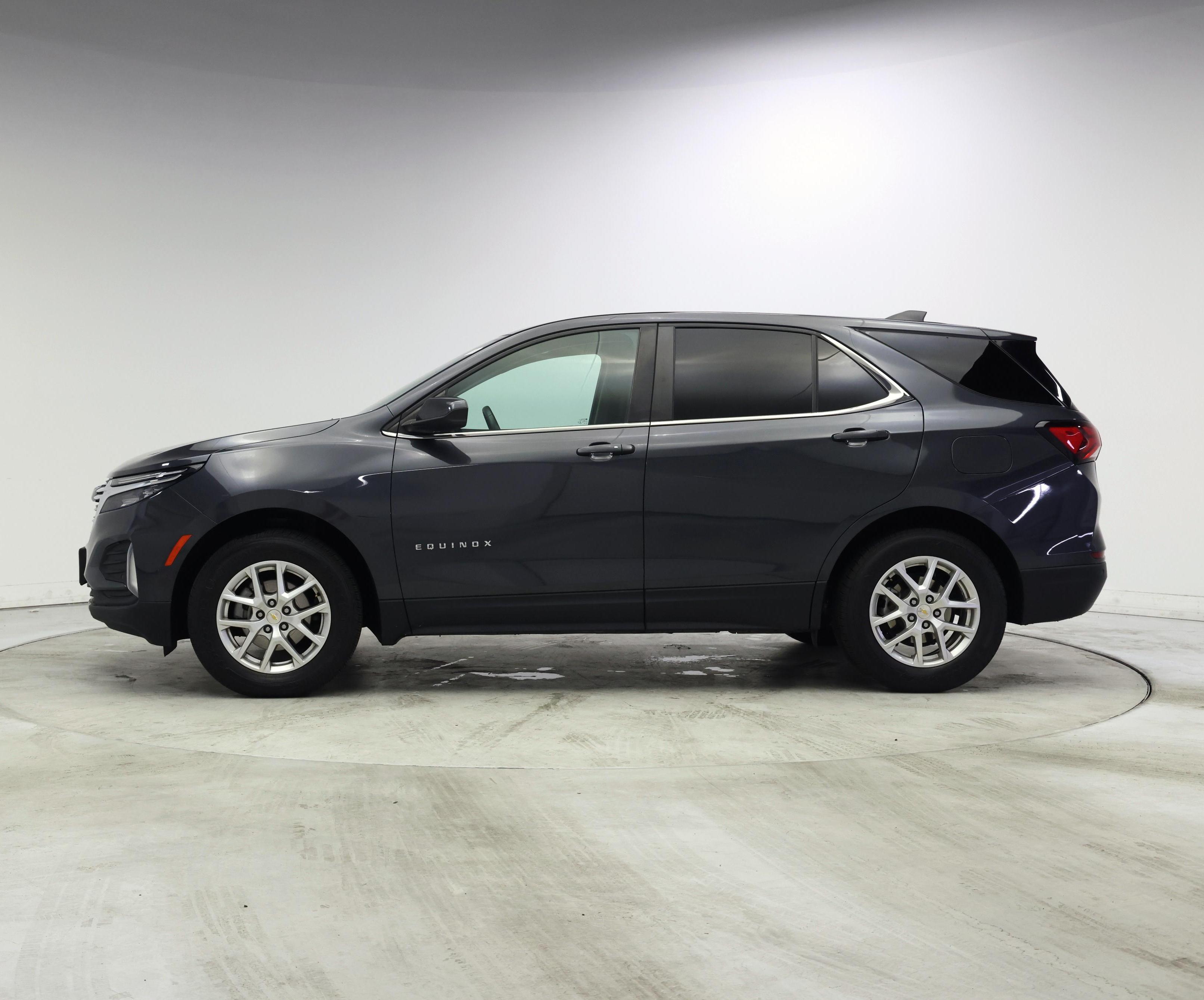 Thumbnail: 2022 Chevrolet Equinox - 3