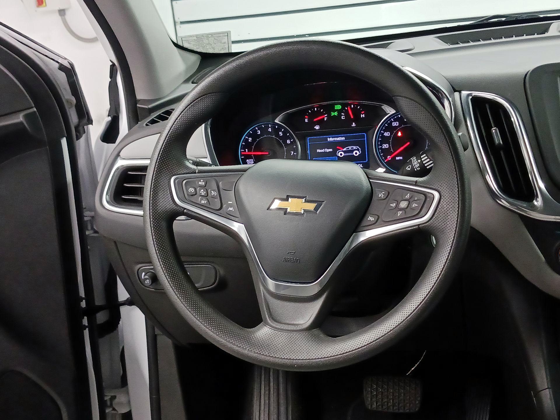 Thumbnail: 2023 Chevrolet Equinox - 10