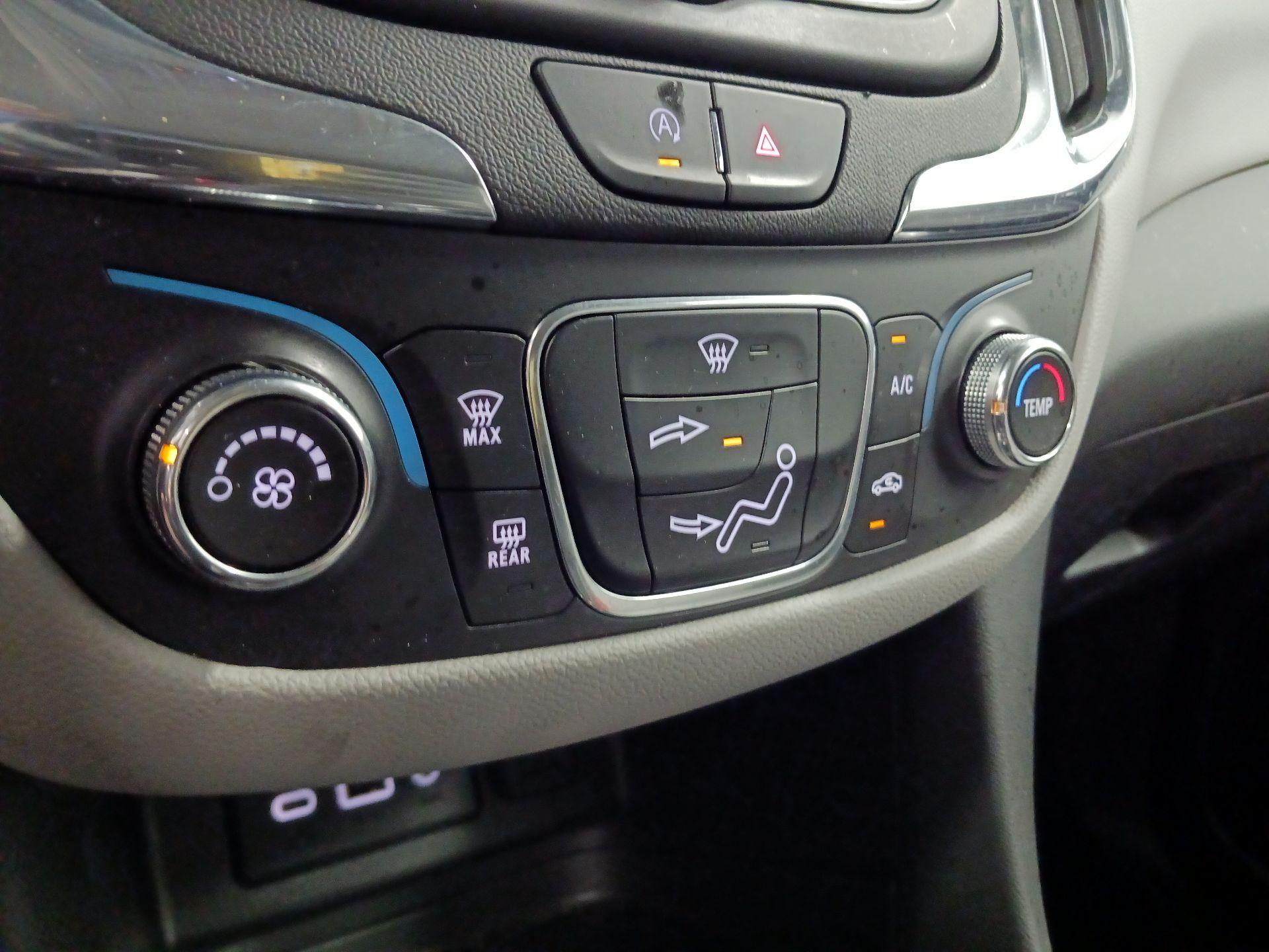 Thumbnail: 2023 Chevrolet Equinox - 16
