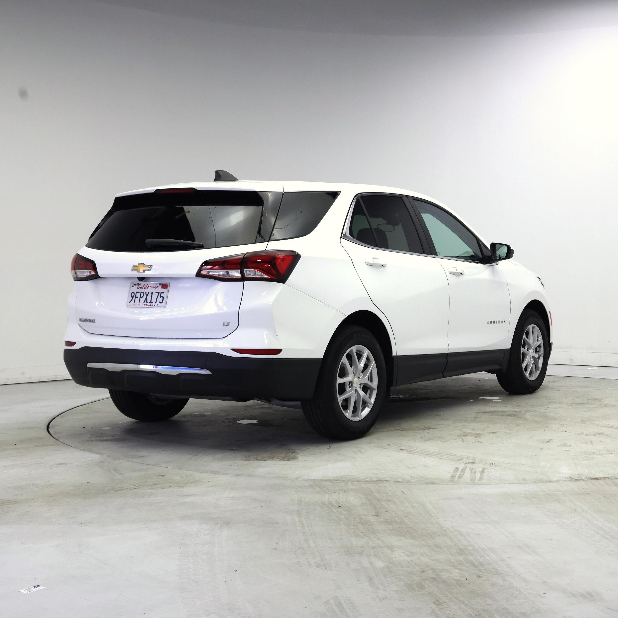 Thumbnail: 2023 Chevrolet Equinox - 8