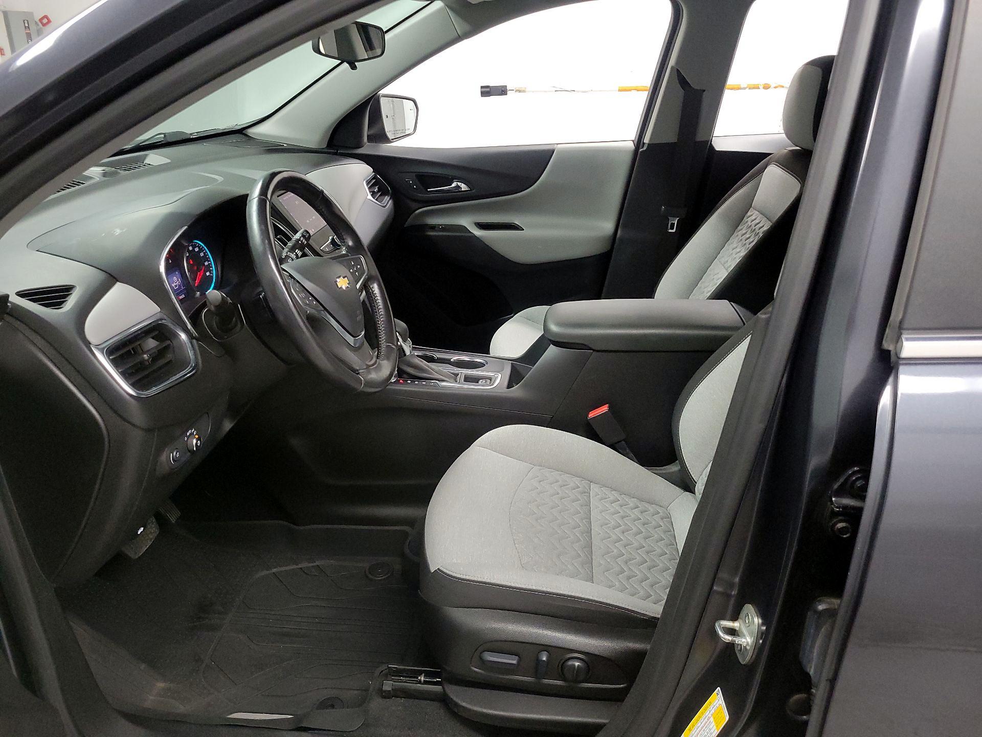 Thumbnail: 2022 Chevrolet Equinox - 11