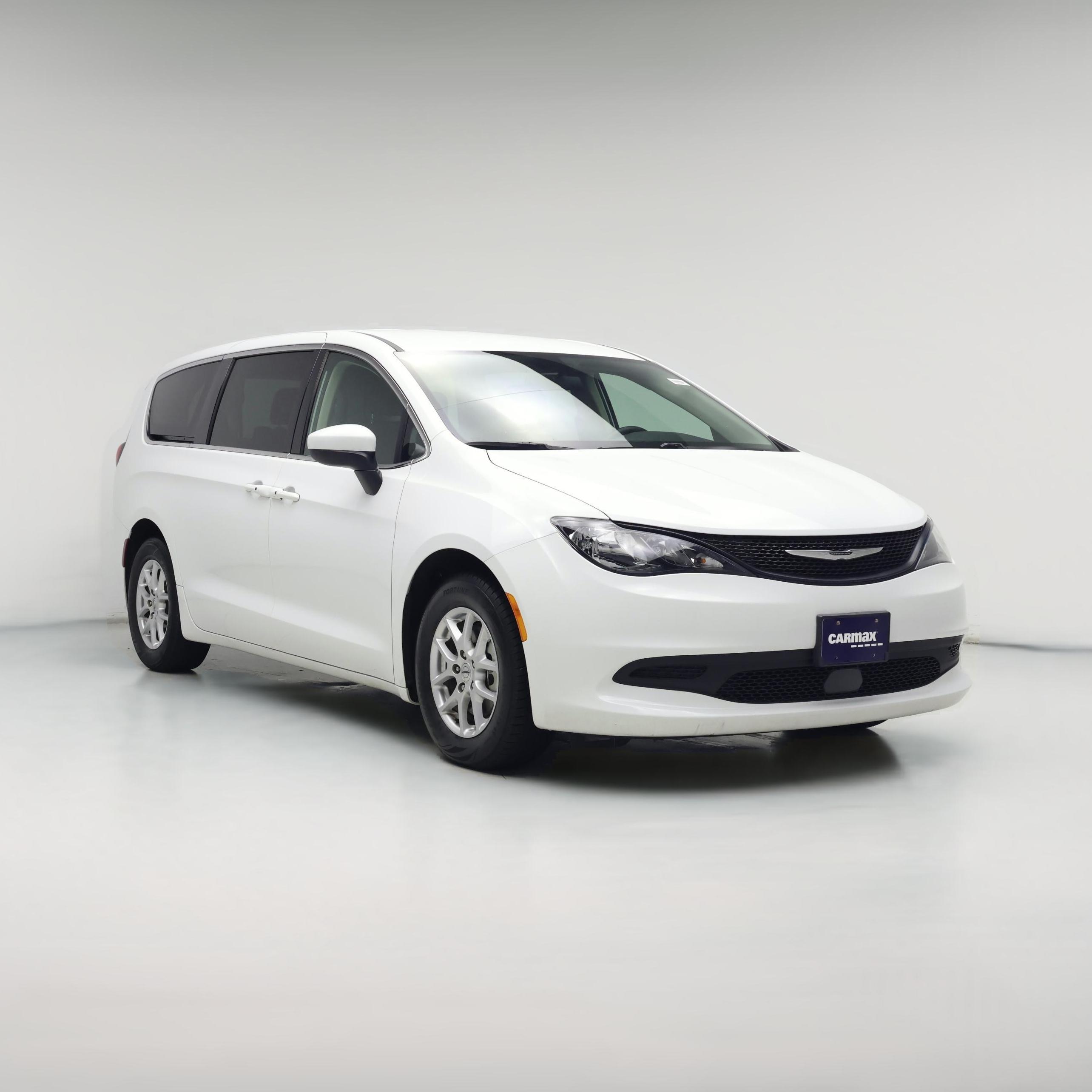 Thumbnail: 2022 Chrysler Voyager - 1