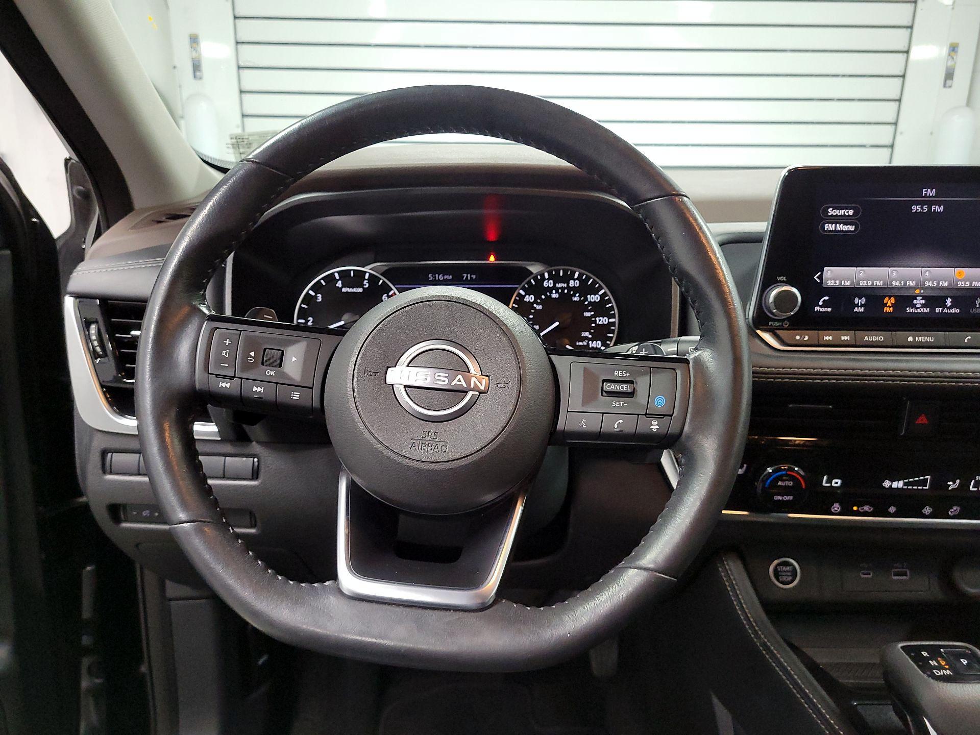 Thumbnail: 2023 Nissan Rogue - 10