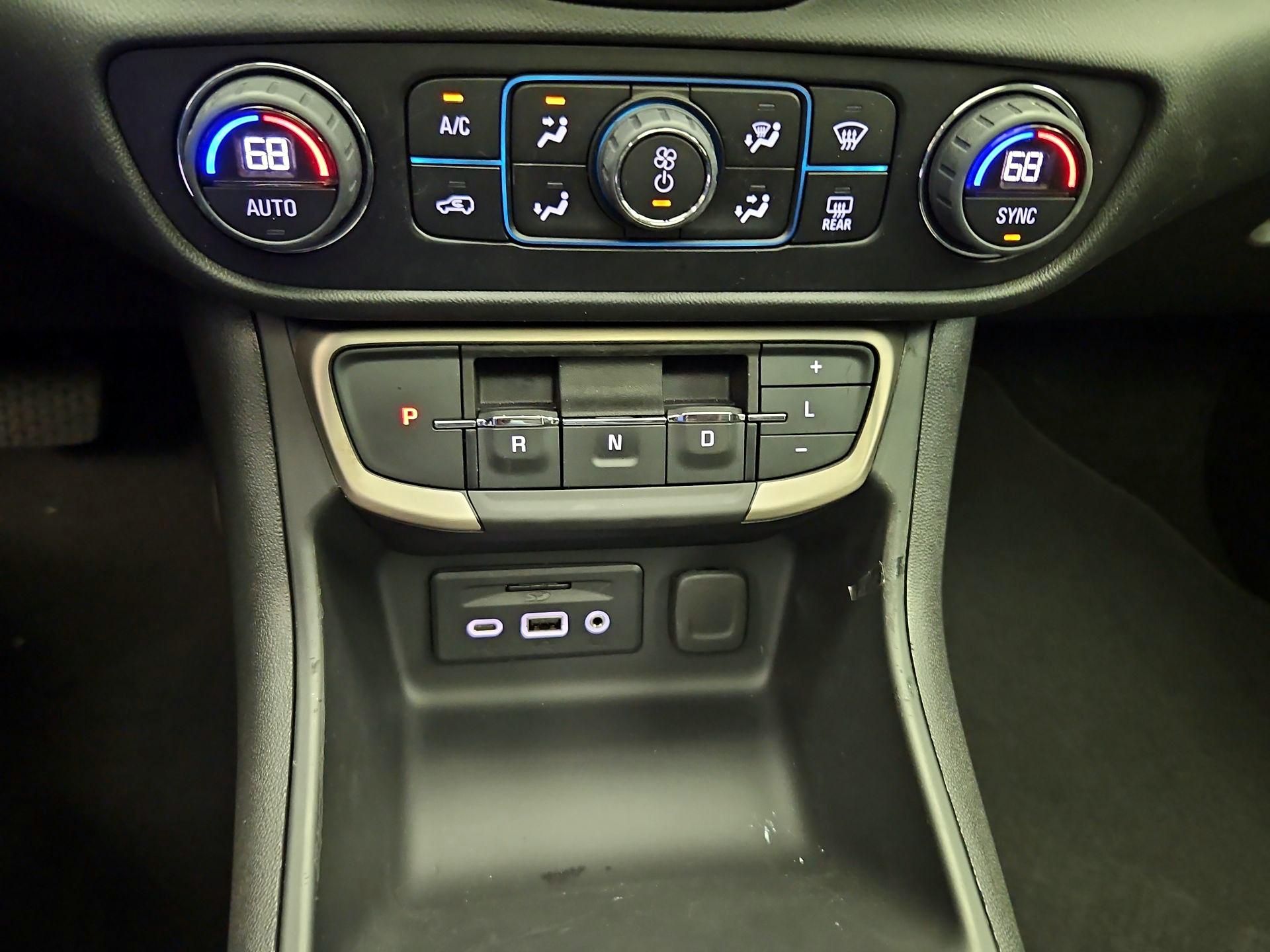 Thumbnail: 2023 GMC Terrain - 18