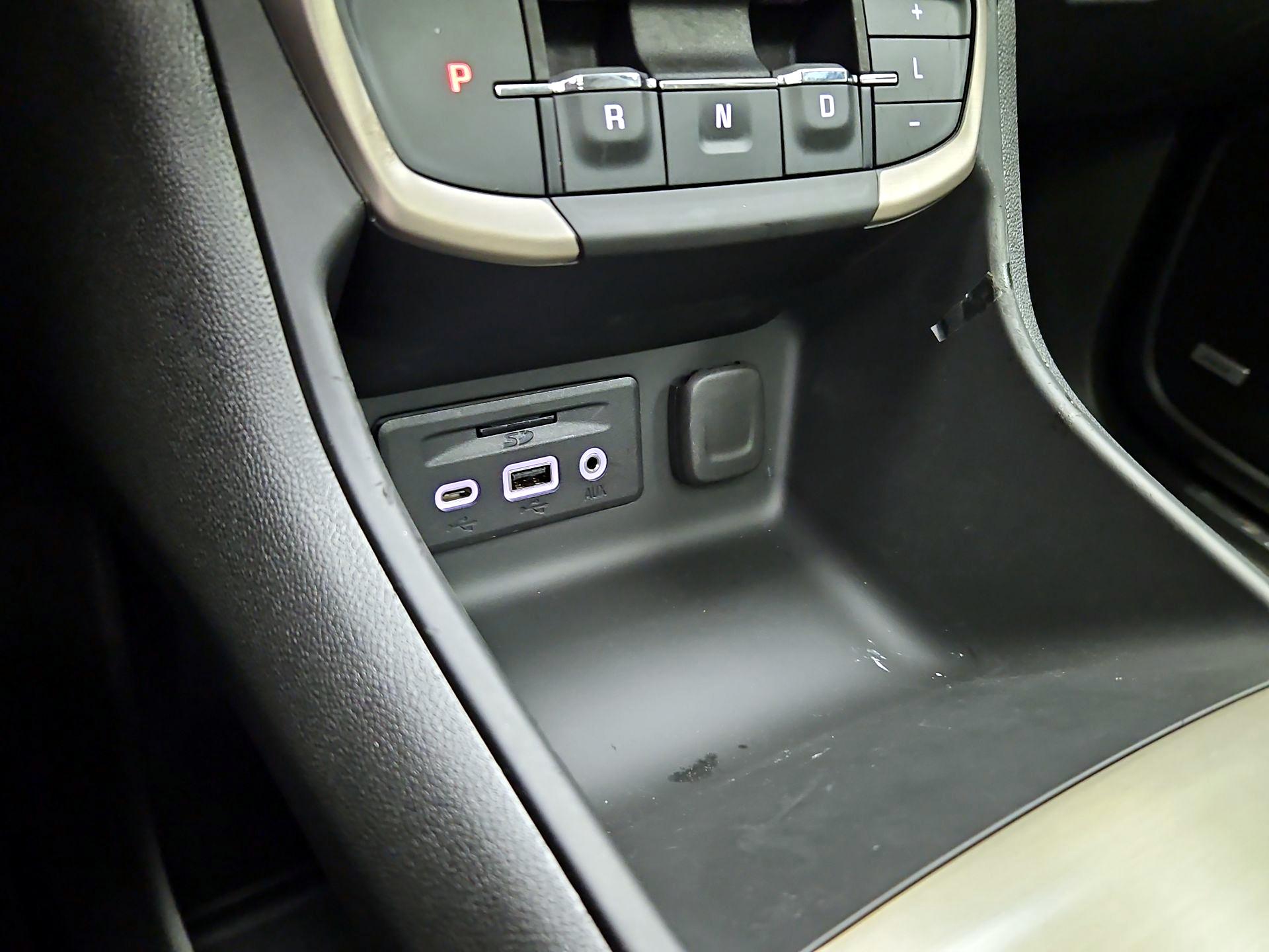 Thumbnail: 2023 GMC Terrain - 19