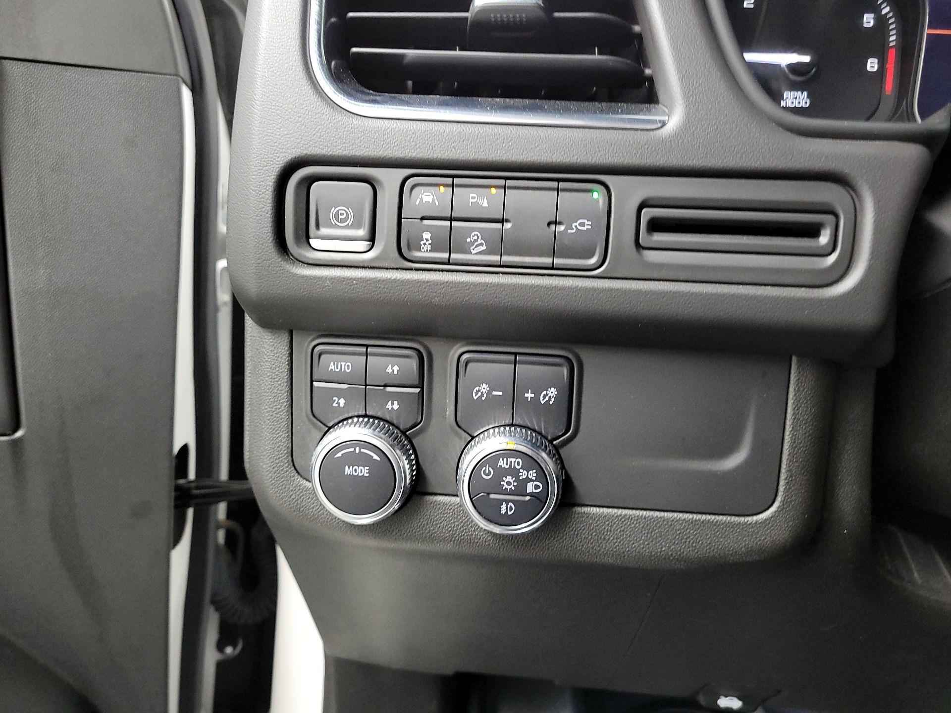 Thumbnail: 2021 GMC Yukon - 11