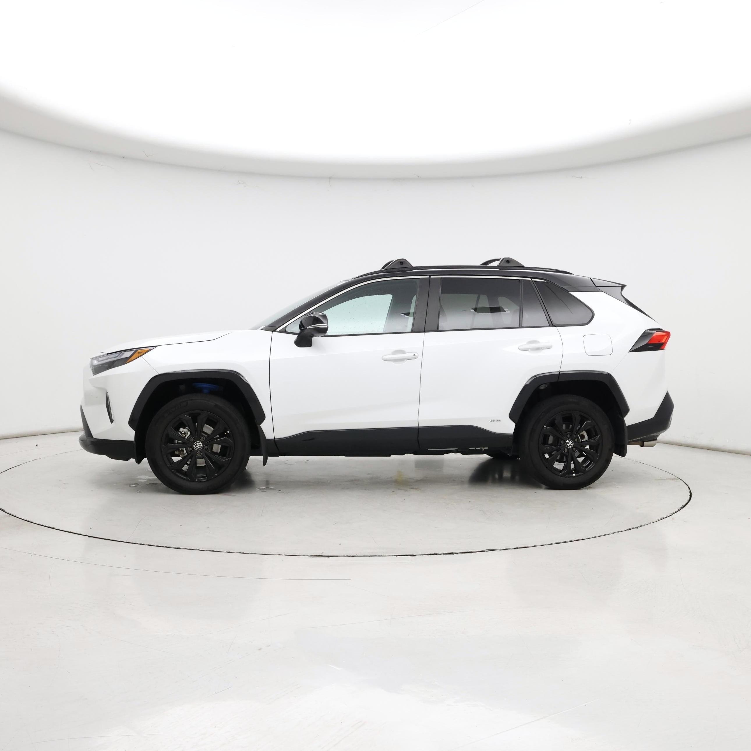 Thumbnail: 2023 Toyota RAV4 - 3