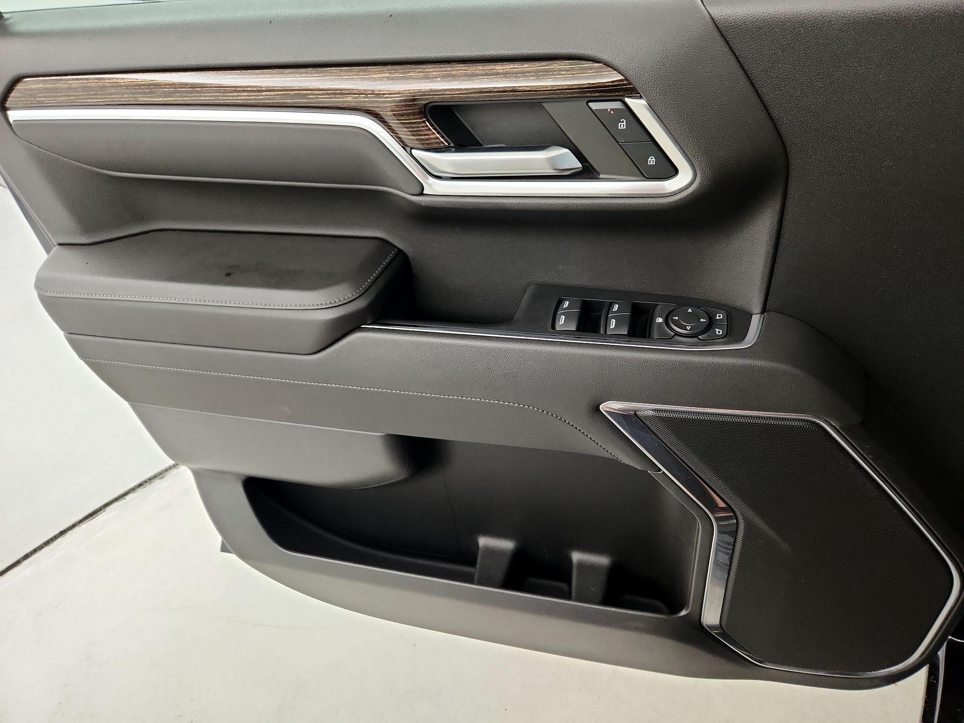 Thumbnail: 2023 GMC Sierra 1500 - 12