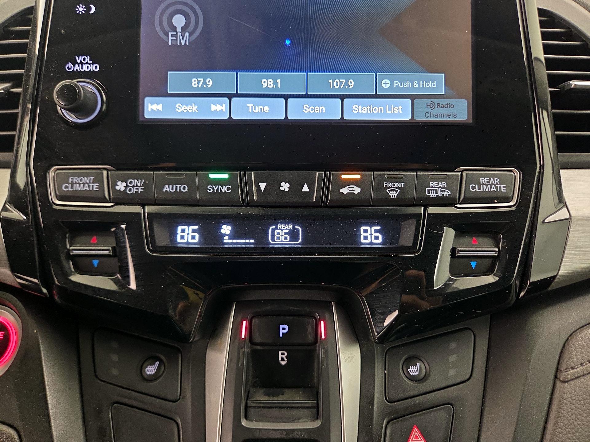 Thumbnail: 2019 Honda Odyssey - 16
