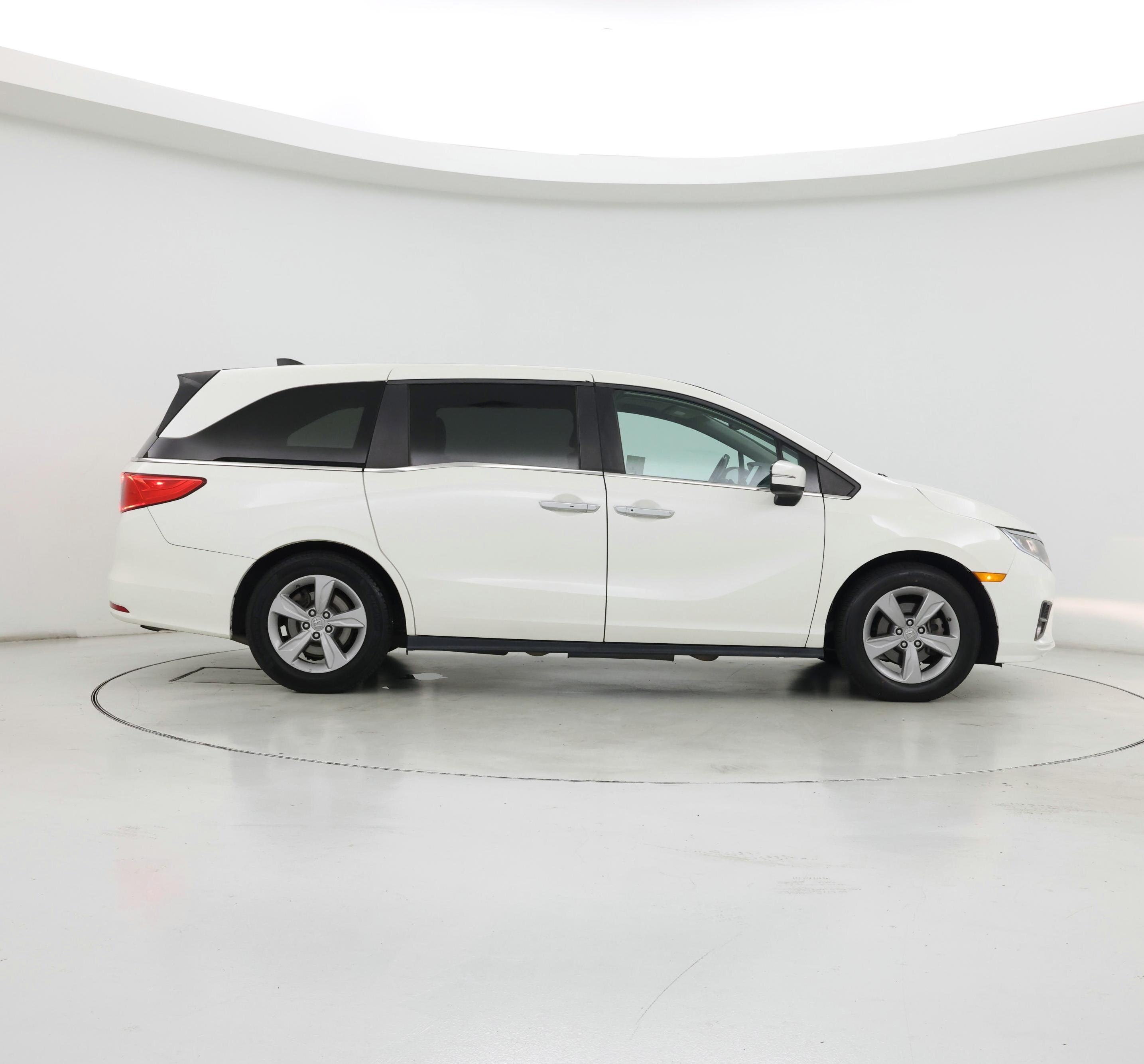 Thumbnail: 2019 Honda Odyssey - 7