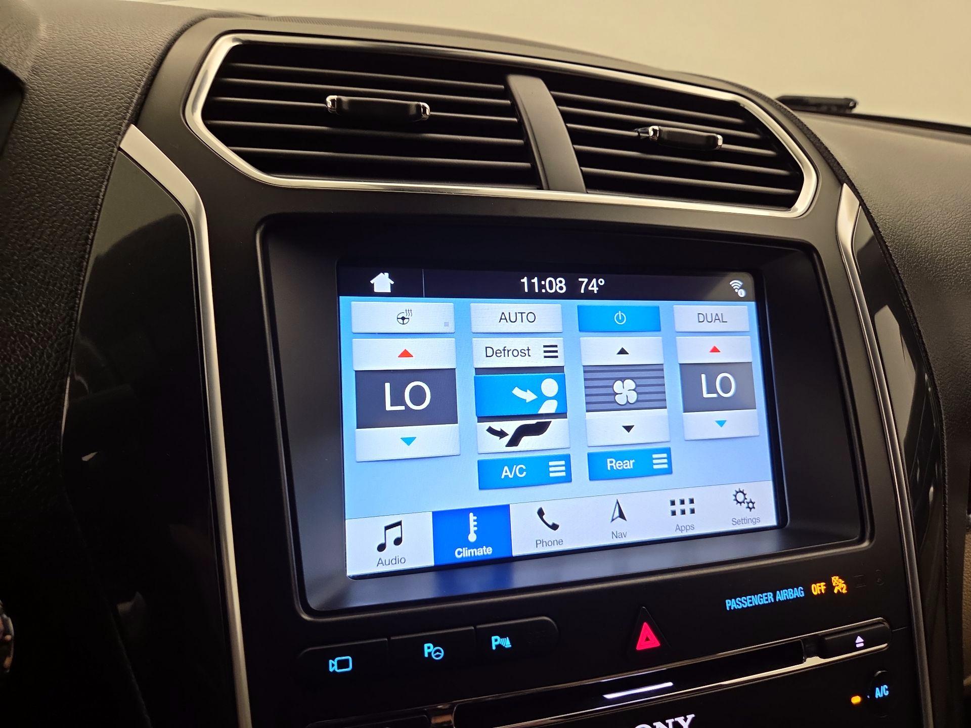 Thumbnail: 2017 Ford Explorer - 17