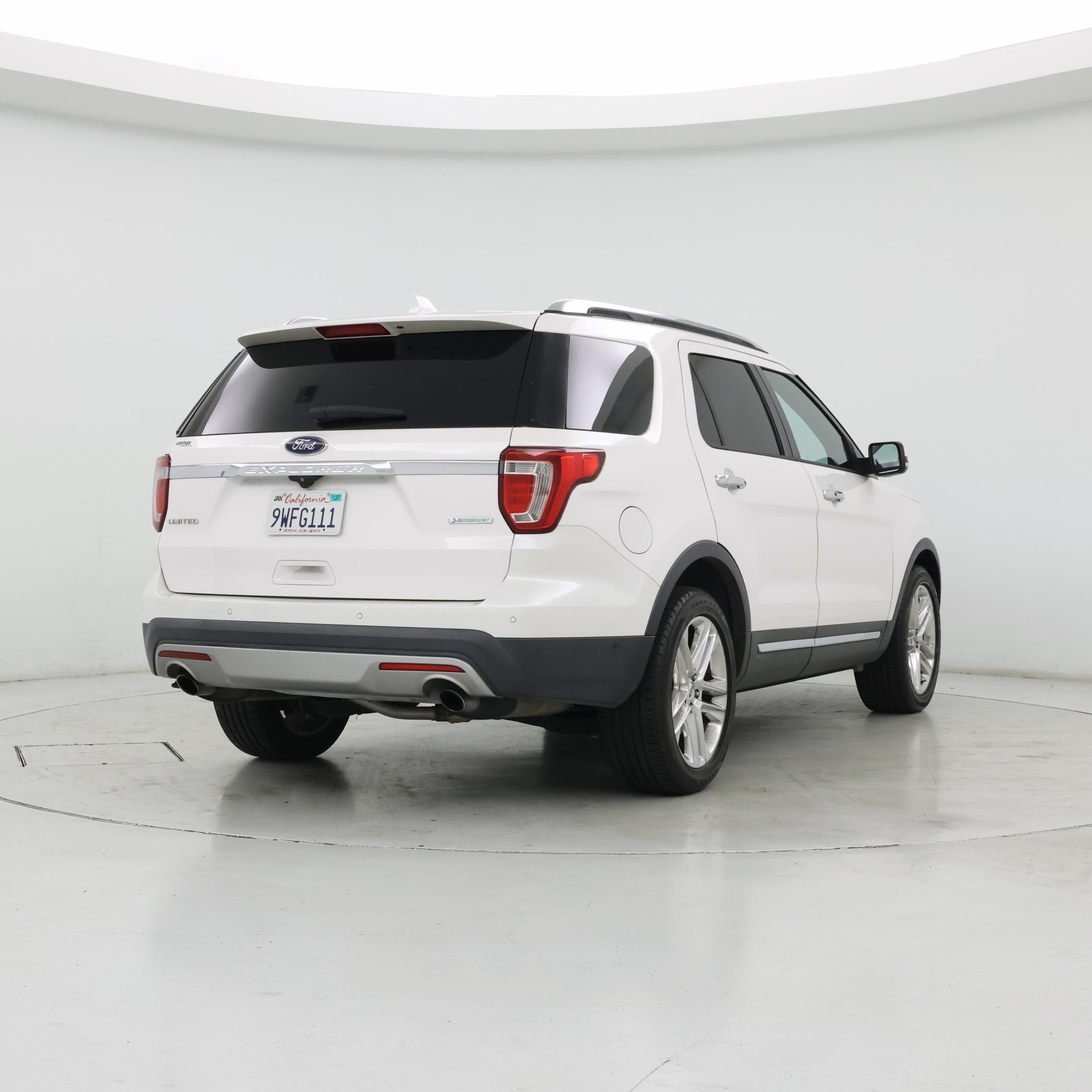 Thumbnail: 2017 Ford Explorer - 8