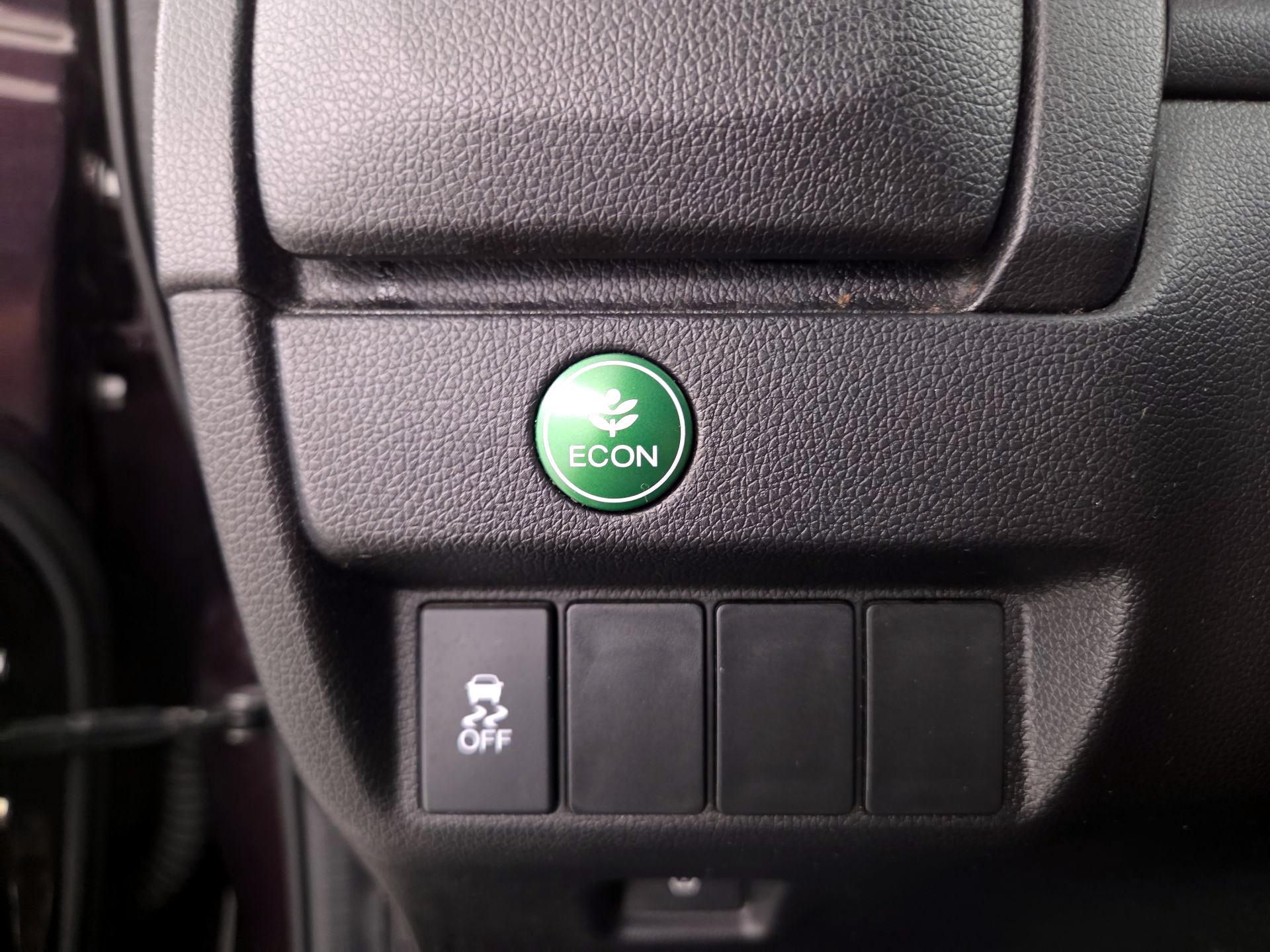 Thumbnail: 2016 Honda Fit - 13