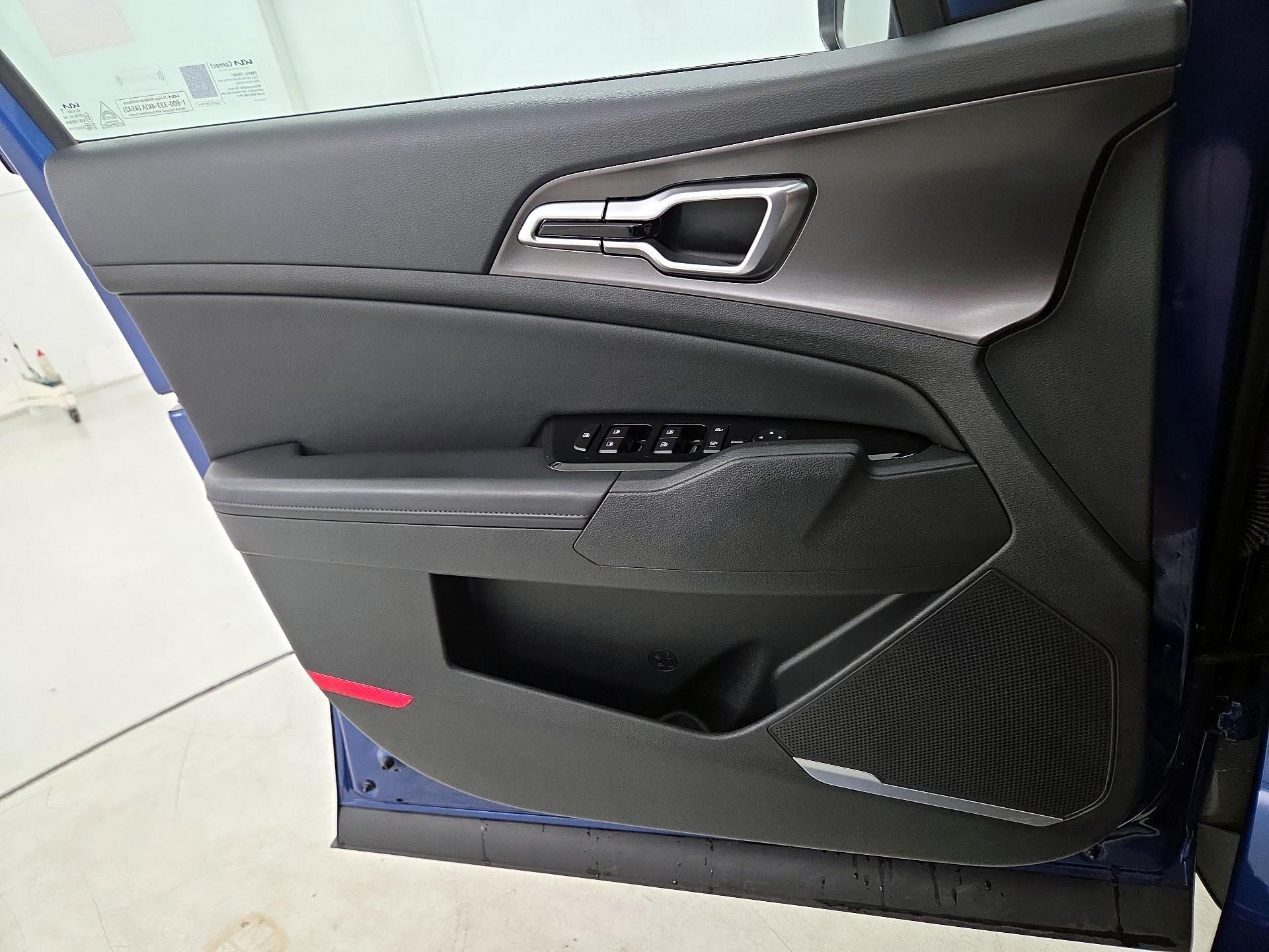 Thumbnail: 2017 Kia Sportage - 12