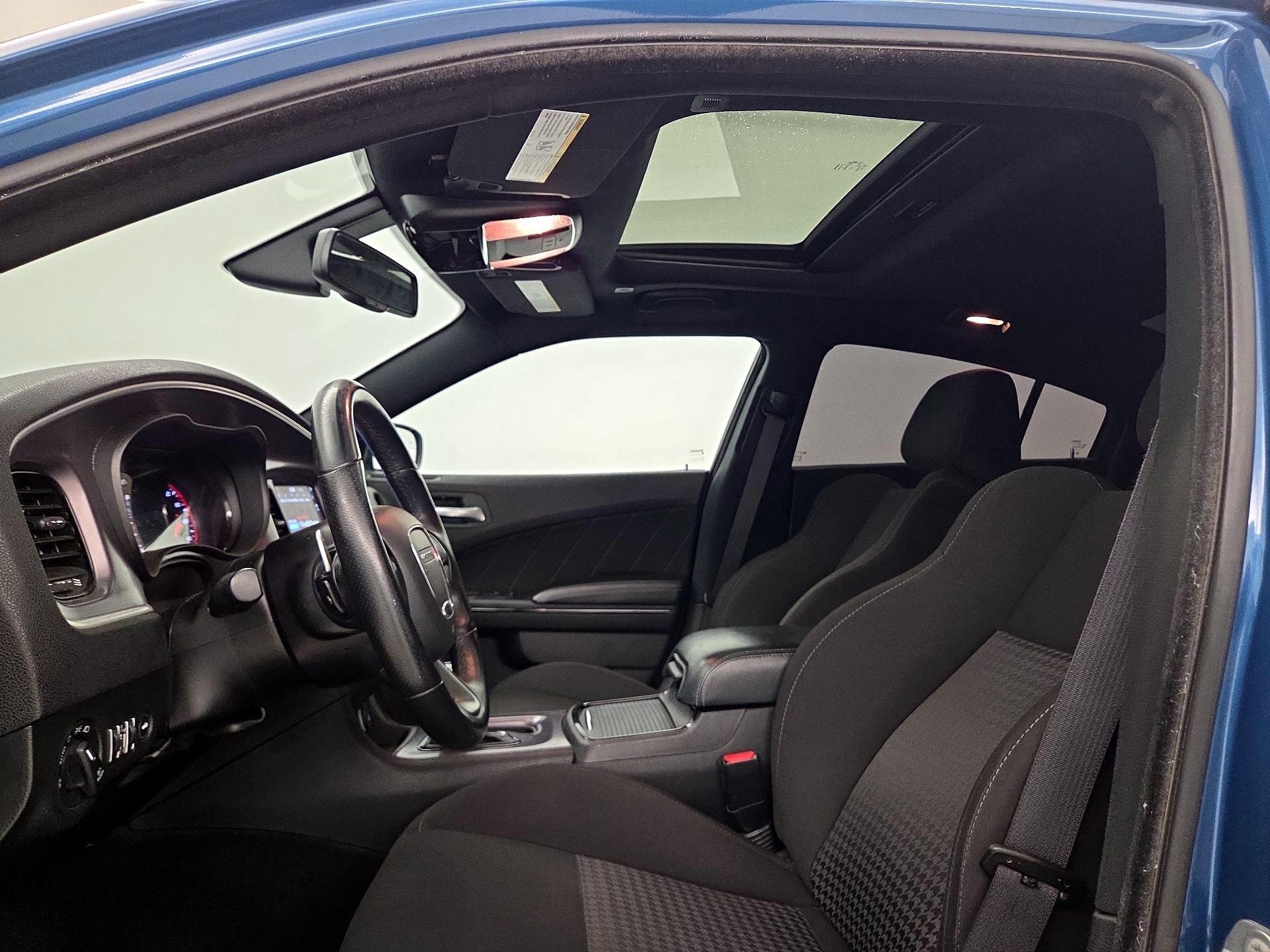Thumbnail: 2020 Dodge Charger - 19