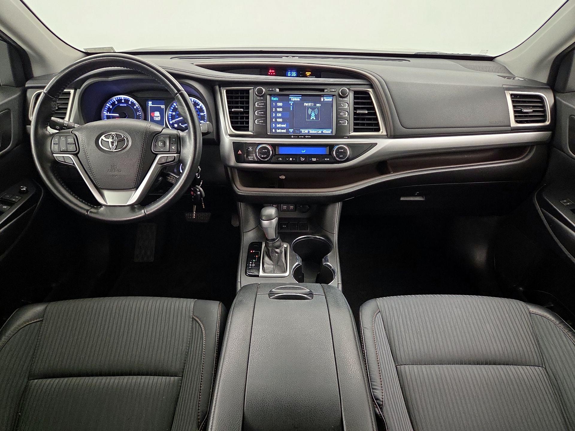 Thumbnail: 2018 Toyota Highlander - 9