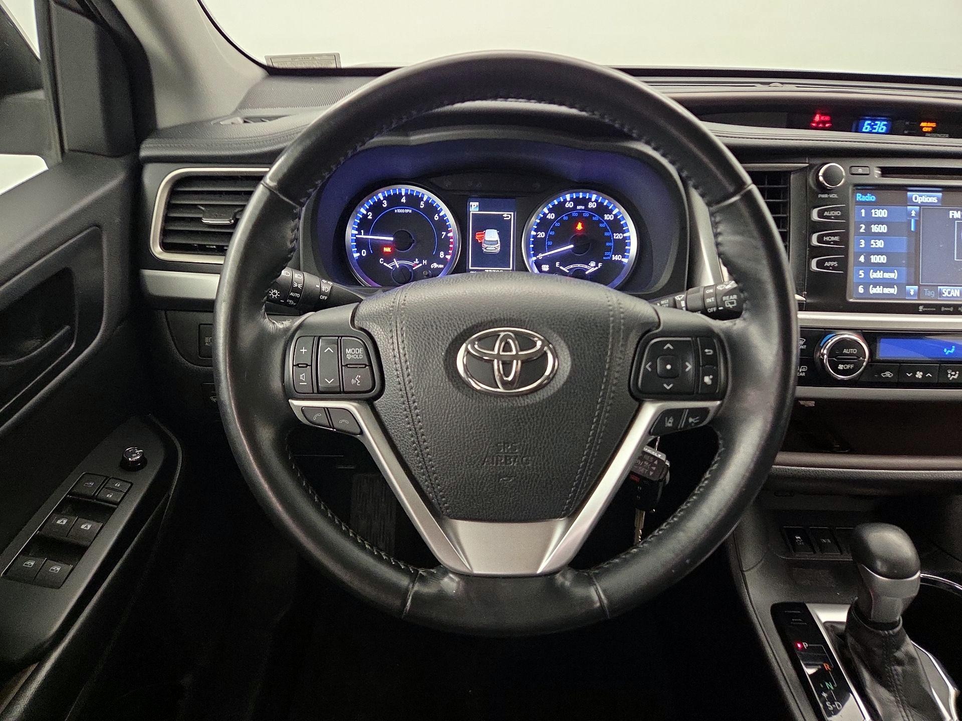 Thumbnail: 2018 Toyota Highlander - 10