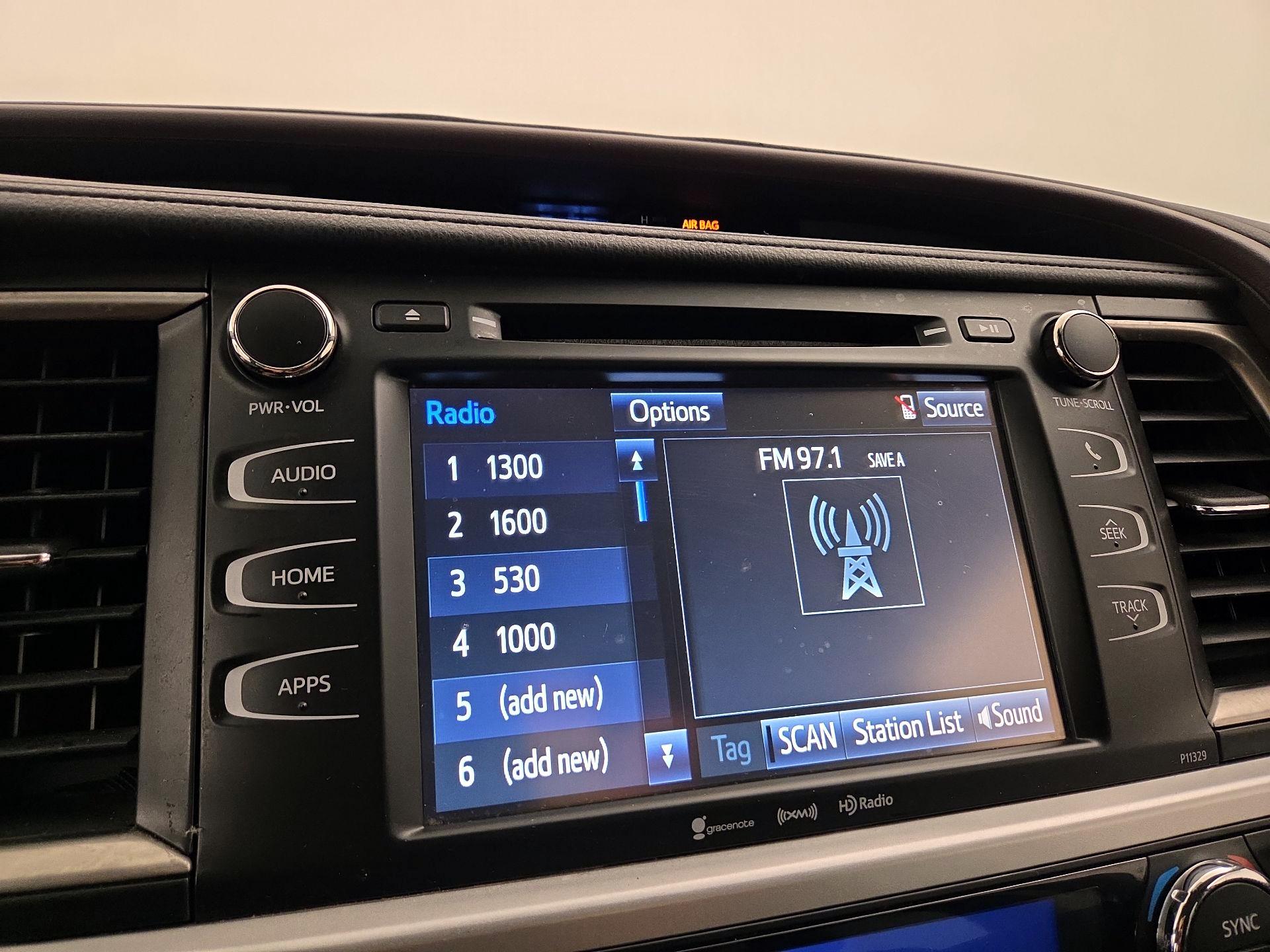 Thumbnail: 2018 Toyota Highlander - 15