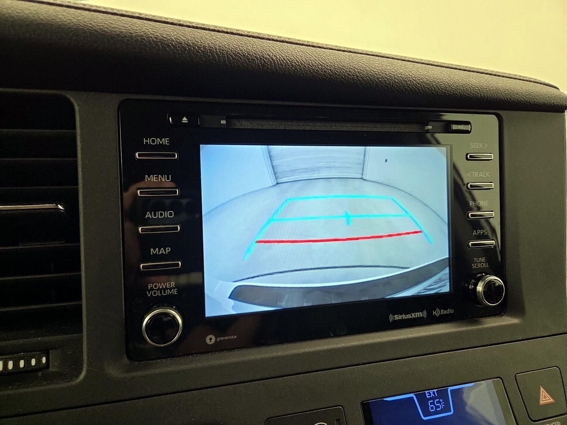 Thumbnail: 2019 Toyota Sienna - 14