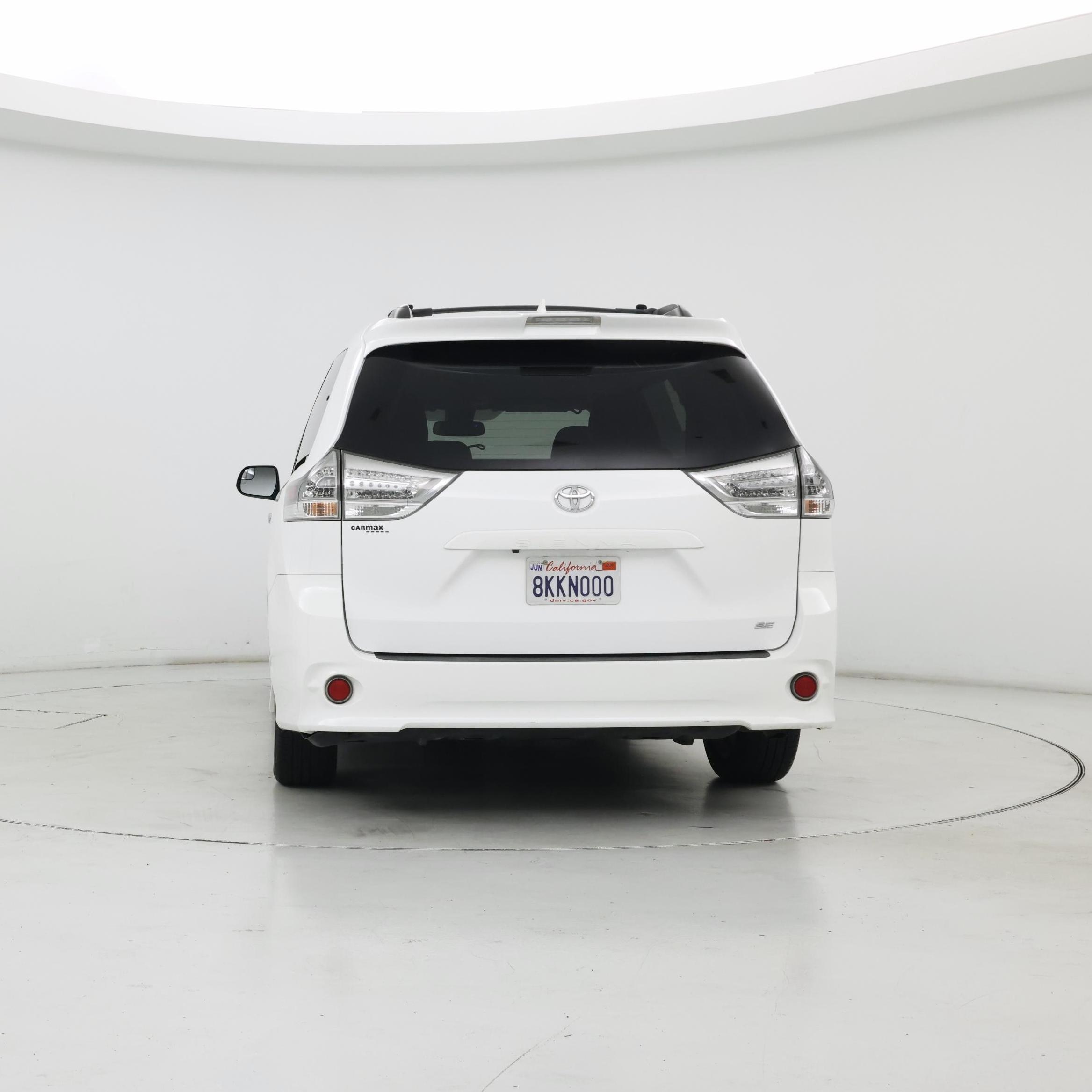 Thumbnail: 2019 Toyota Sienna - 6
