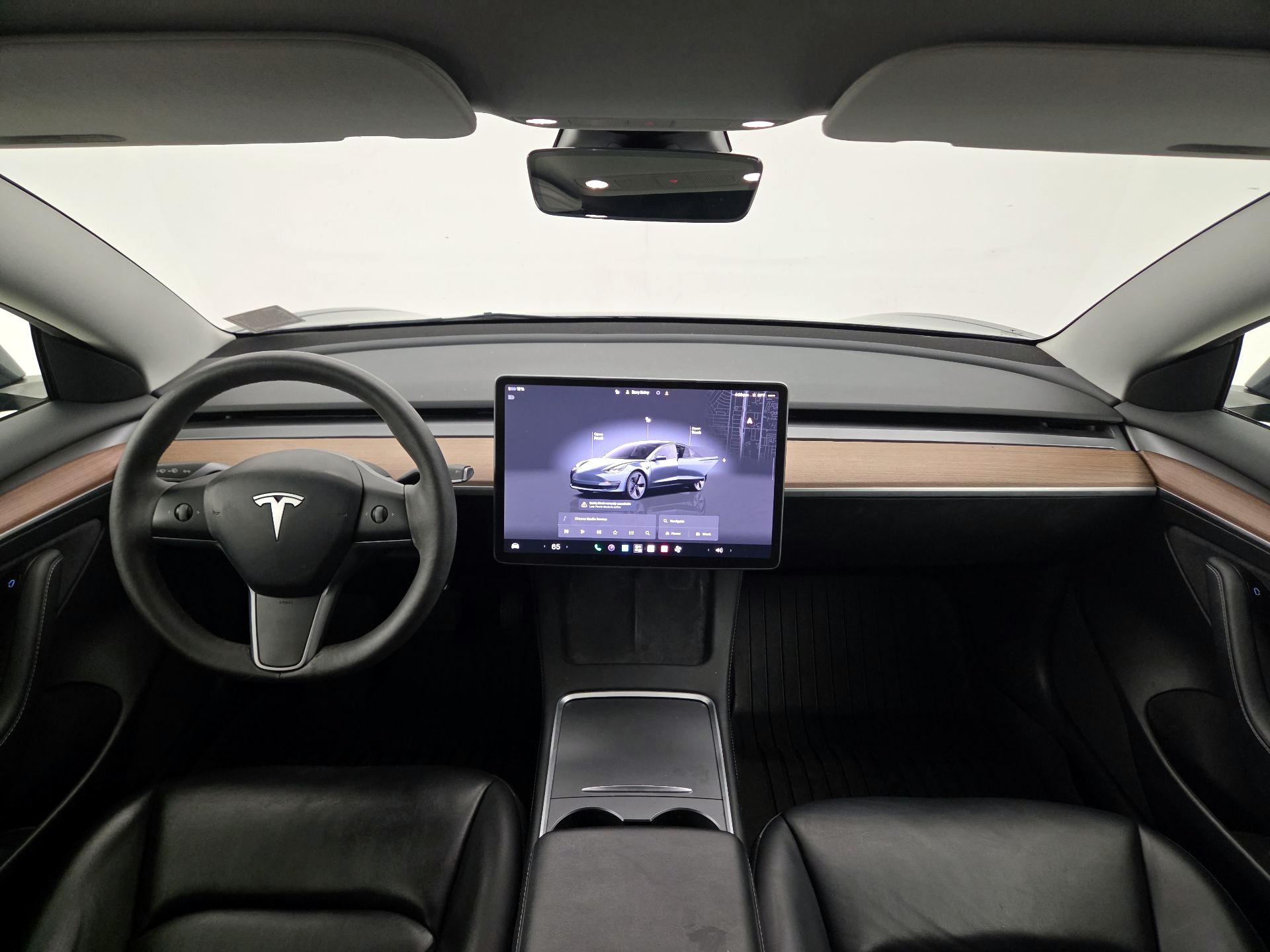 Thumbnail: 2023 Tesla Model 3 - 9