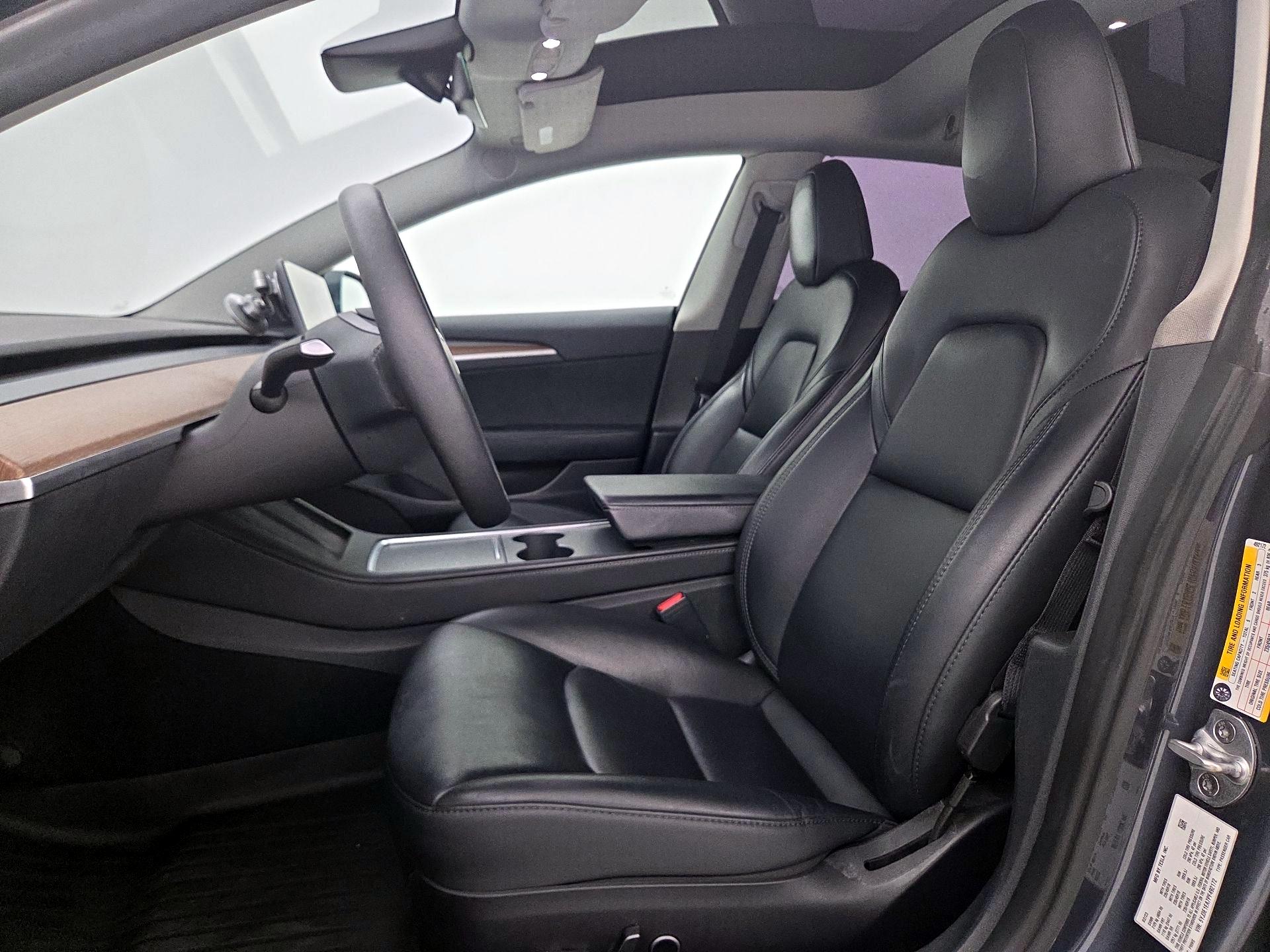 Thumbnail: 2023 Tesla Model 3 - 11