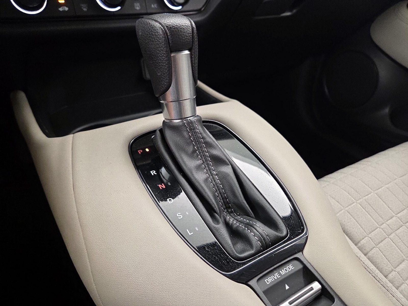 2024 Honda HR-V LX - Photo 18