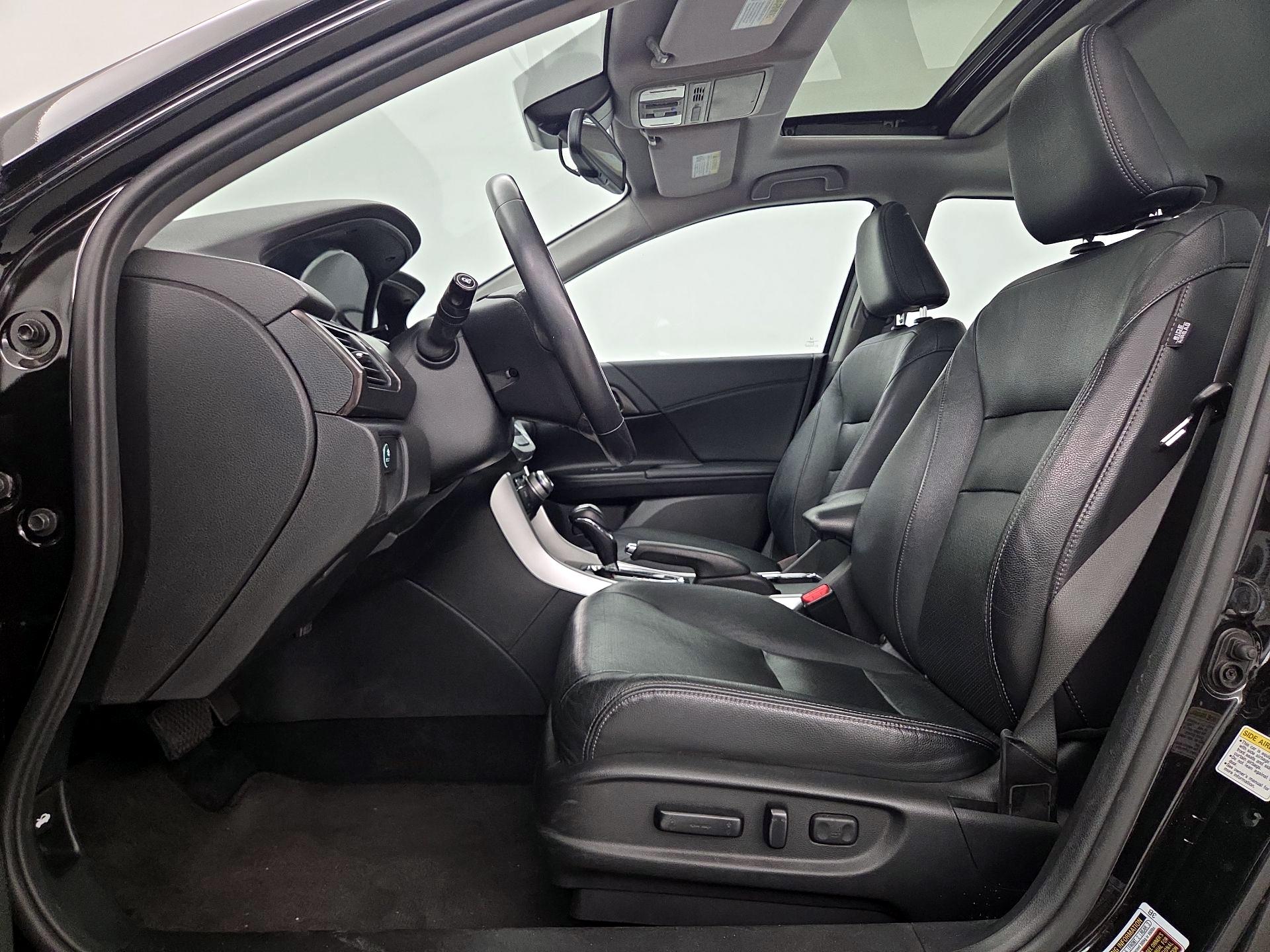 Thumbnail: 2015 Honda Accord - 11
