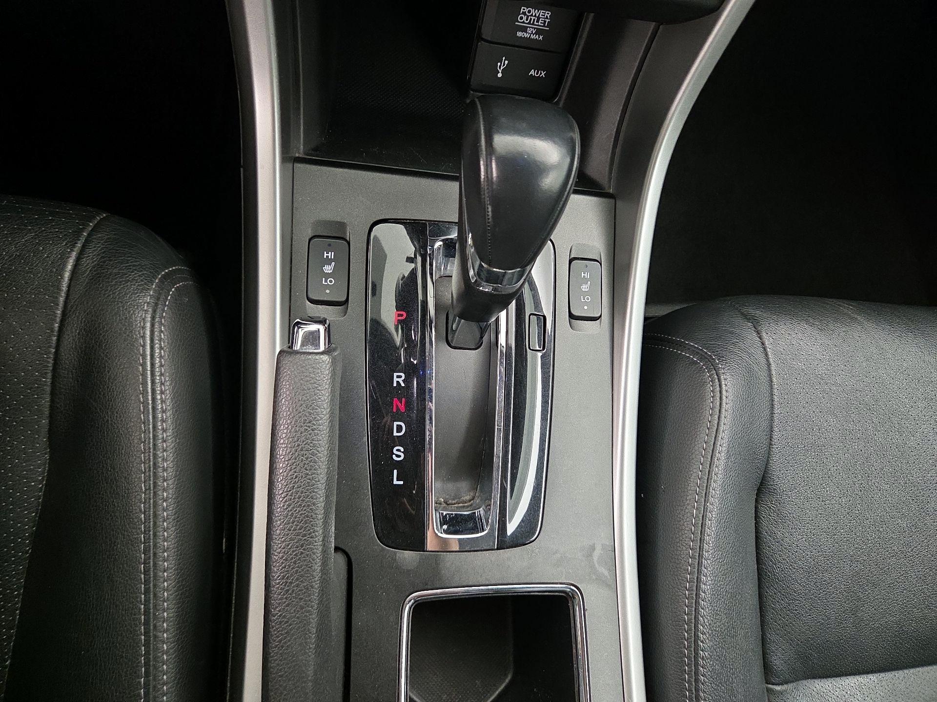 Thumbnail: 2015 Honda Accord - 17