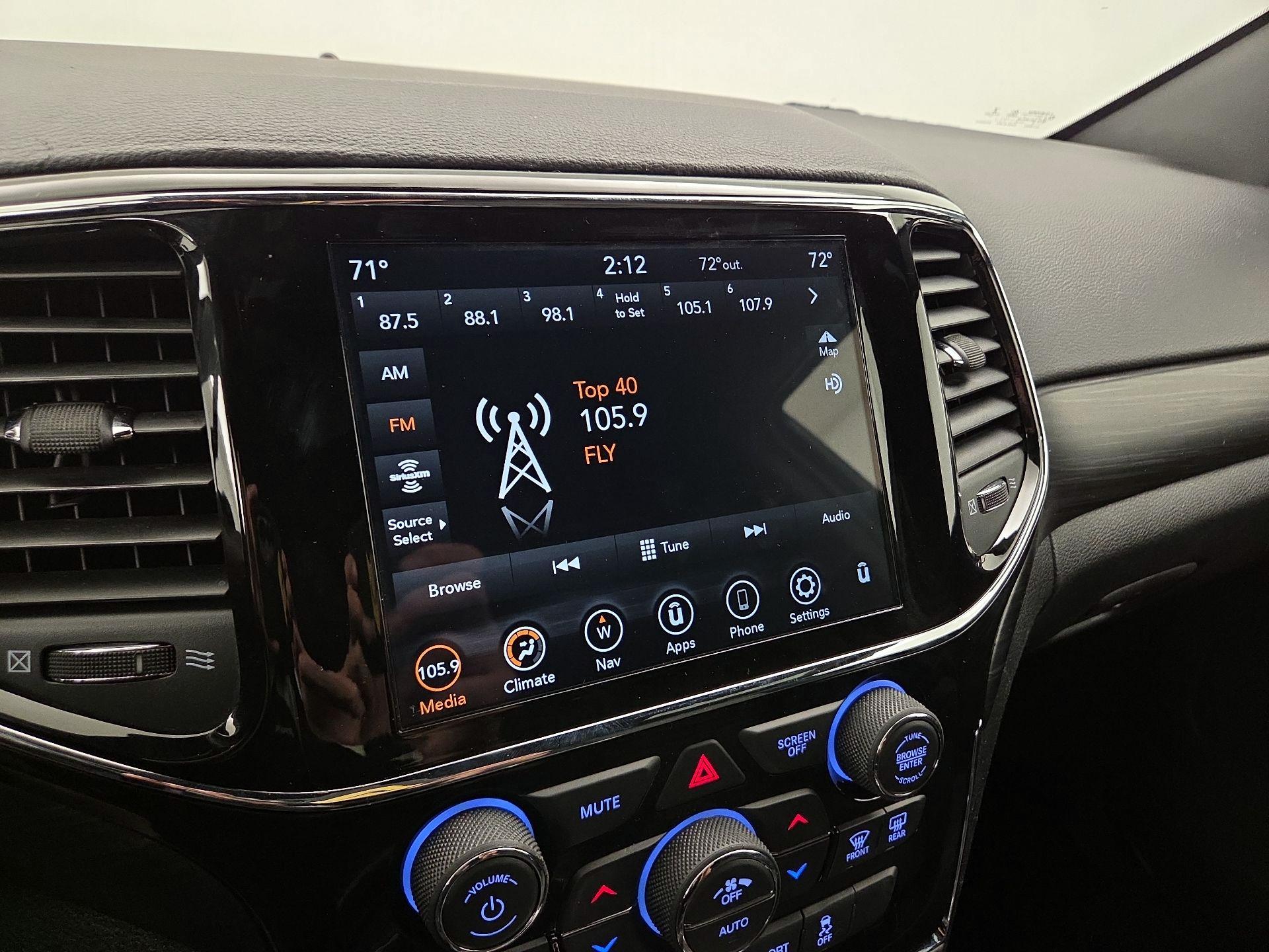 Thumbnail: 2020 Jeep Grand Cherokee - 16