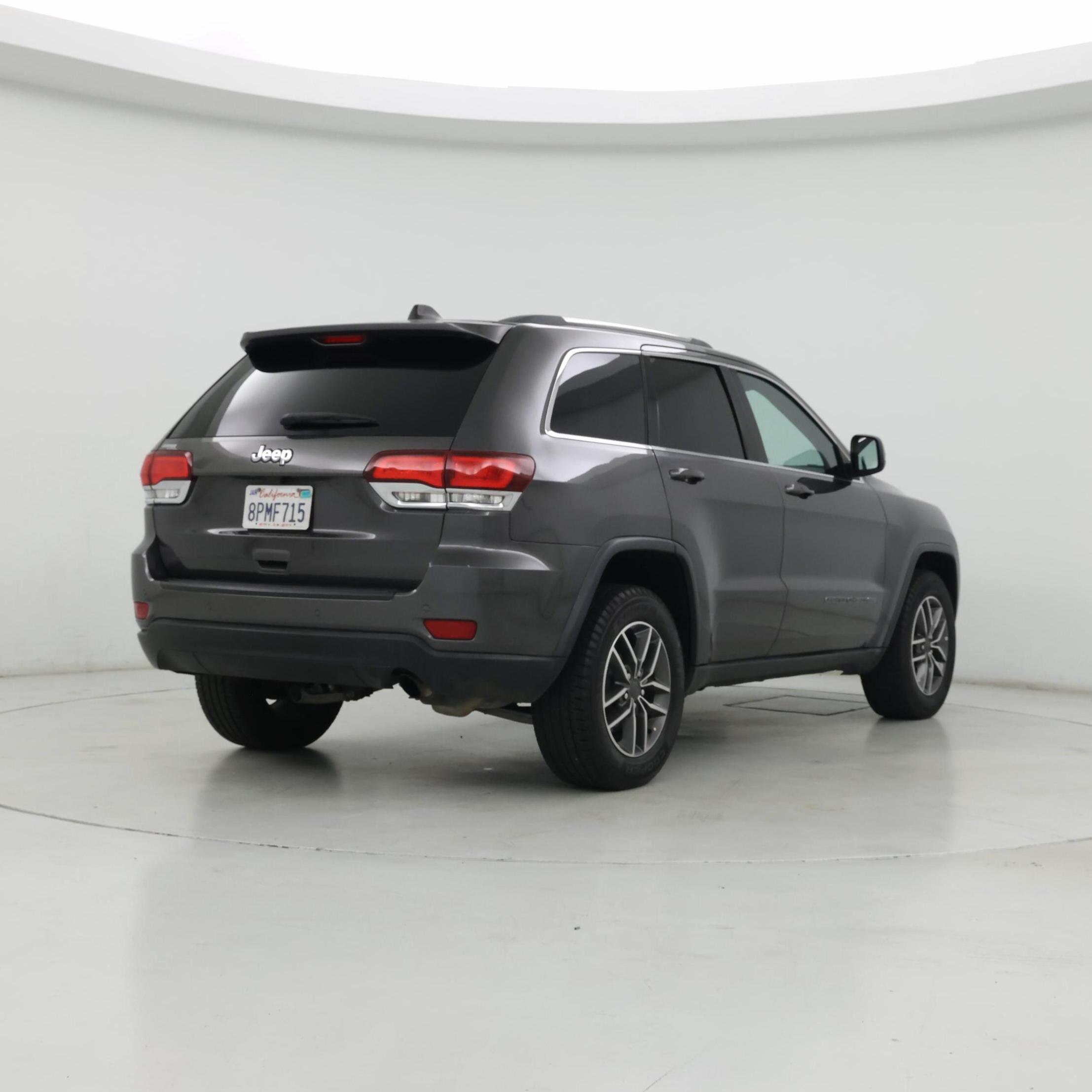 Thumbnail: 2020 Jeep Grand Cherokee - 8