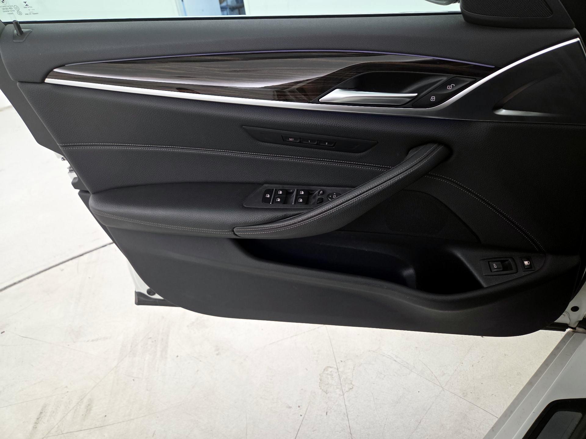 Thumbnail: 2019 BMW 5 Series - 12