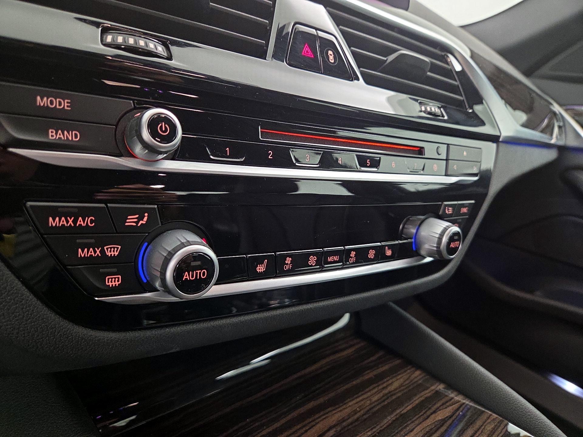 Thumbnail: 2019 BMW 5 Series - 17