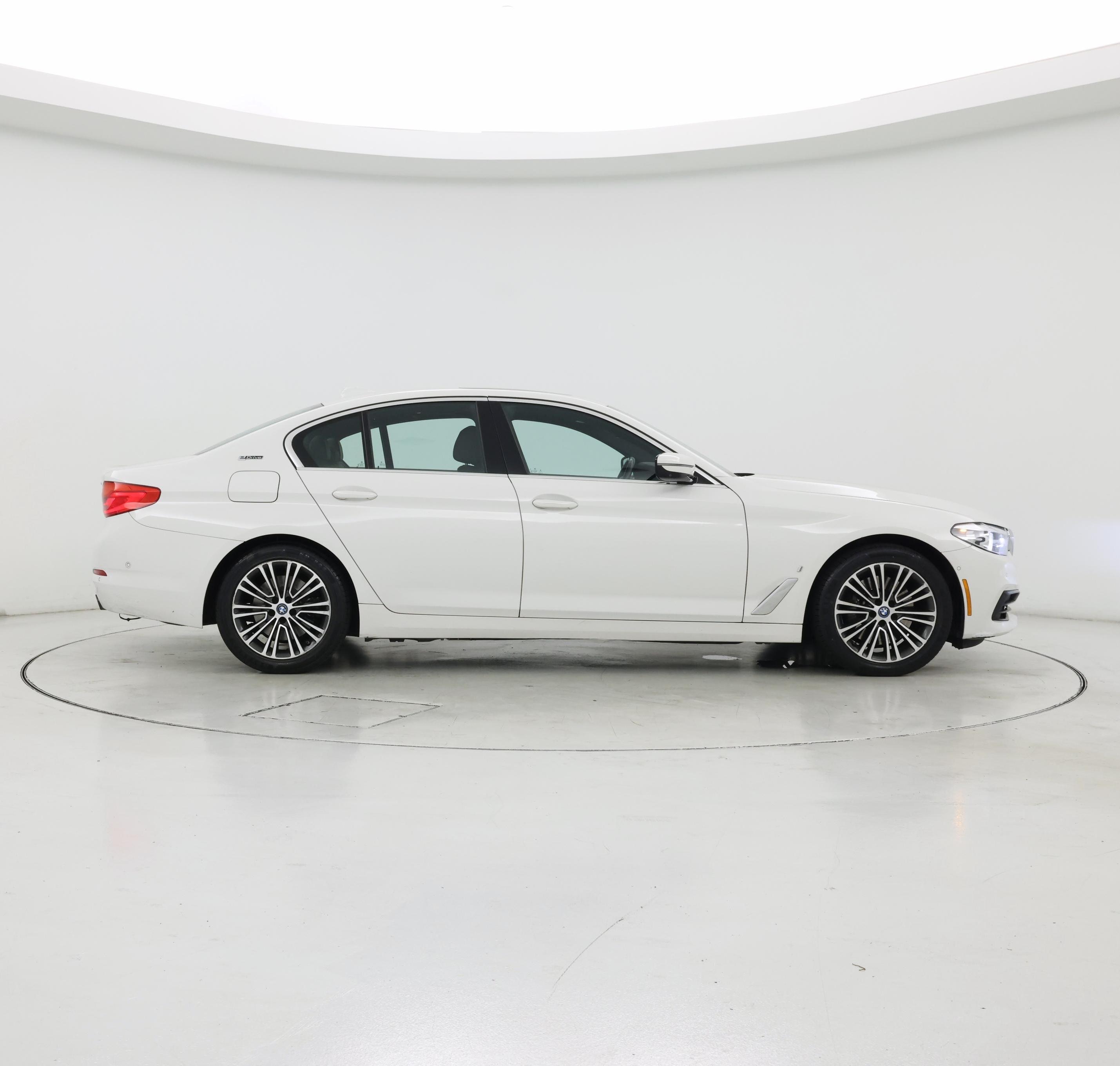 Thumbnail: 2019 BMW 5 Series - 7
