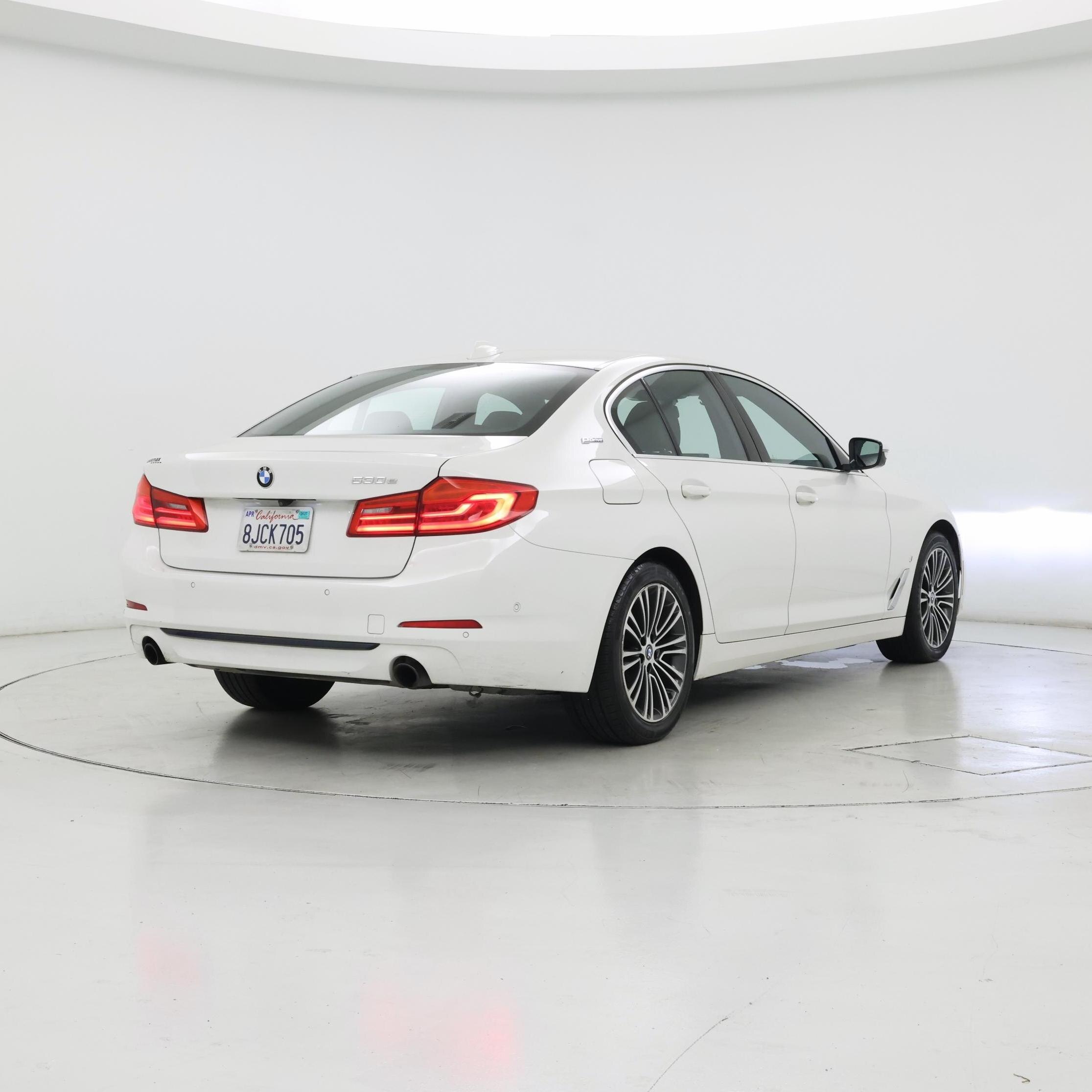 Thumbnail: 2019 BMW 5 Series - 8
