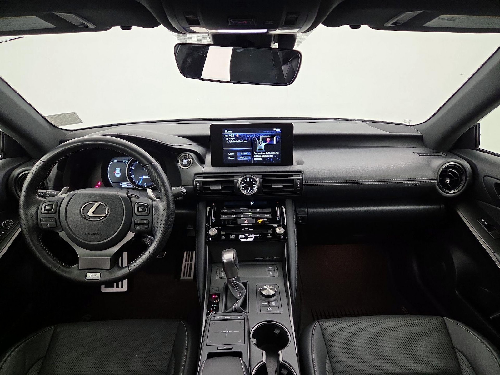 2023 Lexus IS 350 F SPORT - Photo 10