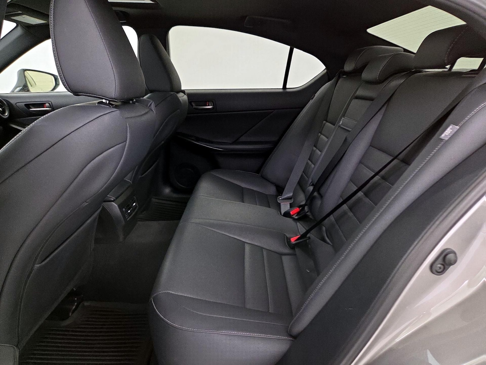 2023 Lexus IS 350 F SPORT - Photo 21