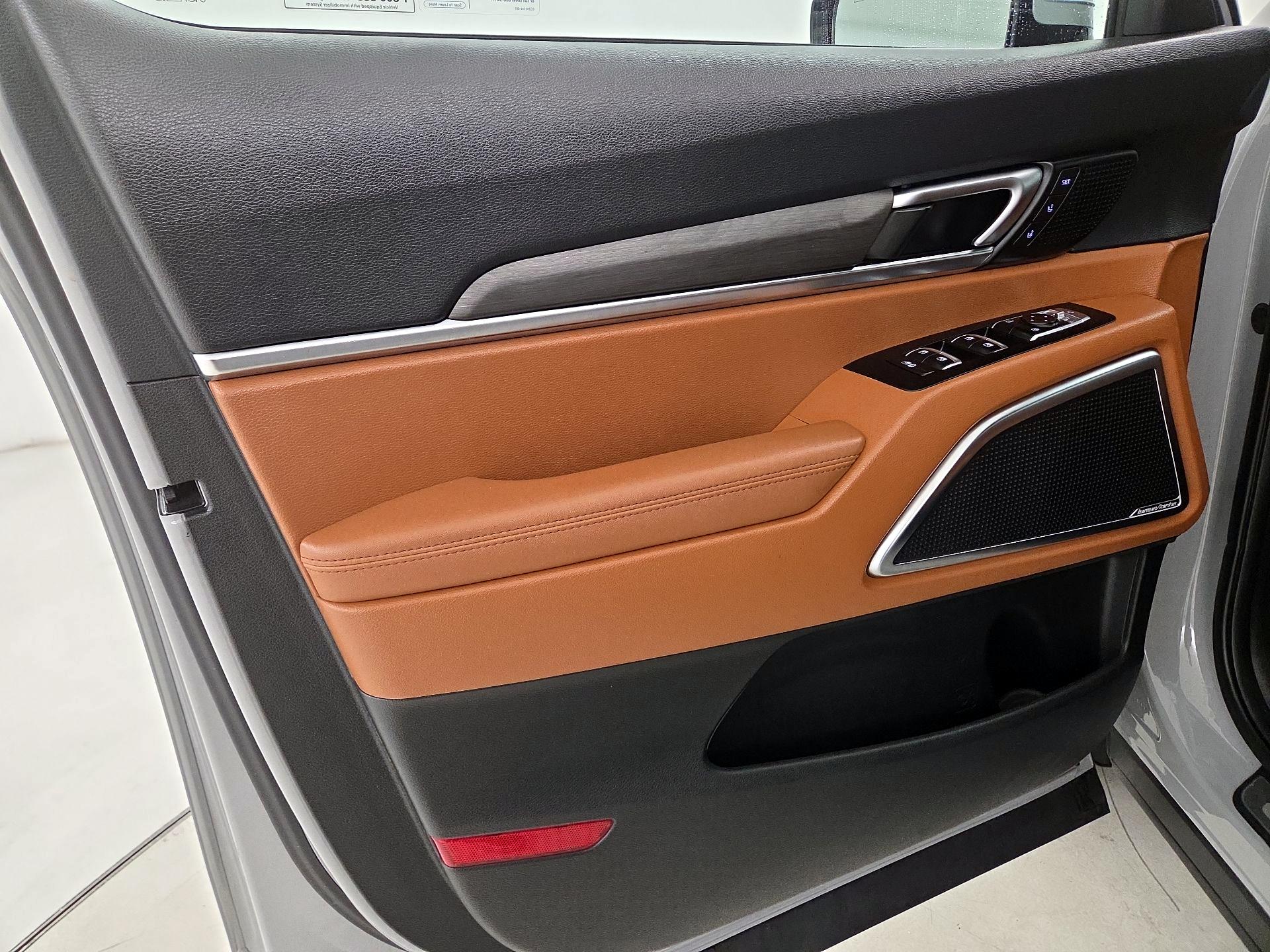 Thumbnail: 2023 Kia Telluride - 12