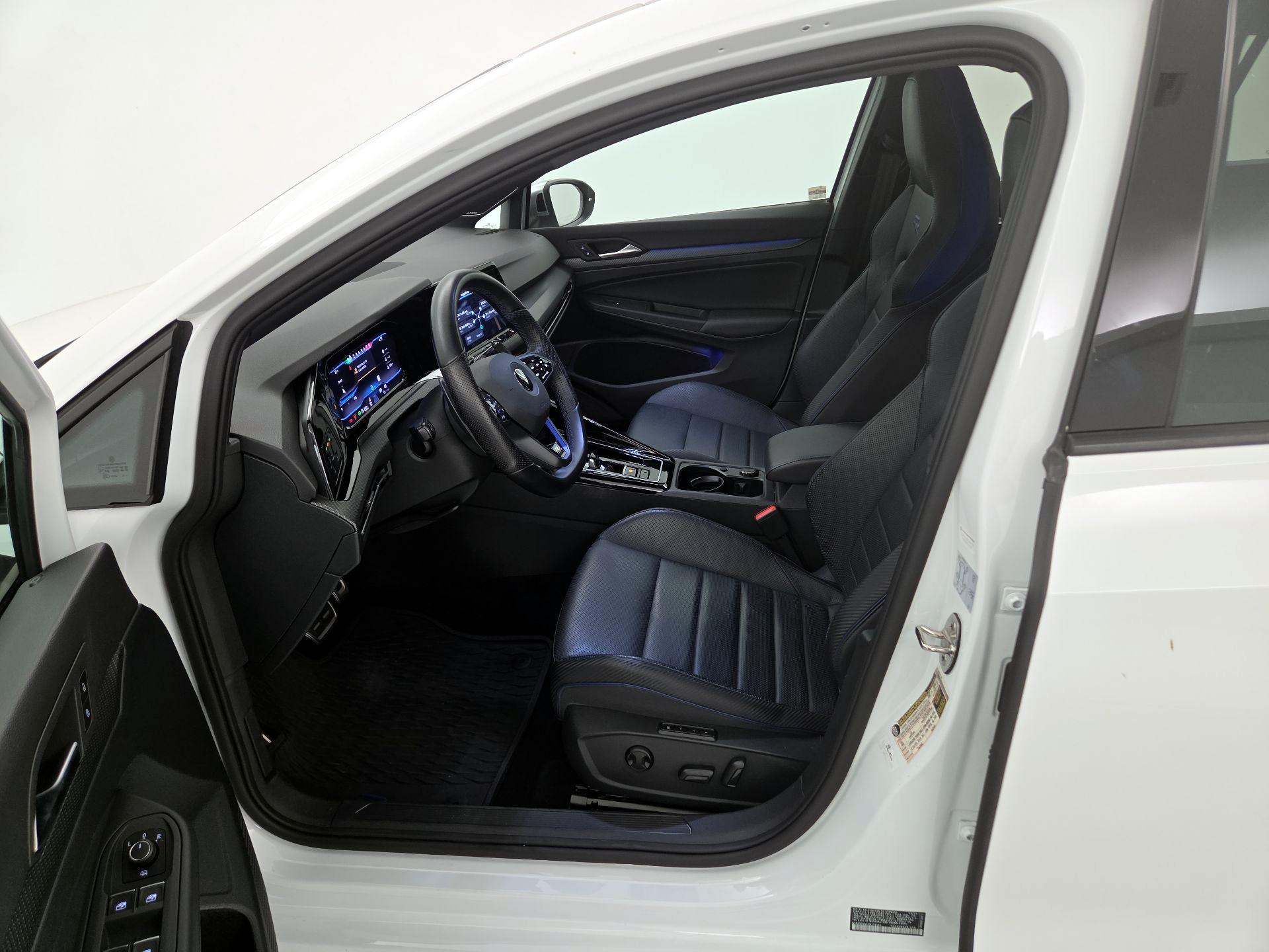 Thumbnail: 2023 Volkswagen Golf - 11