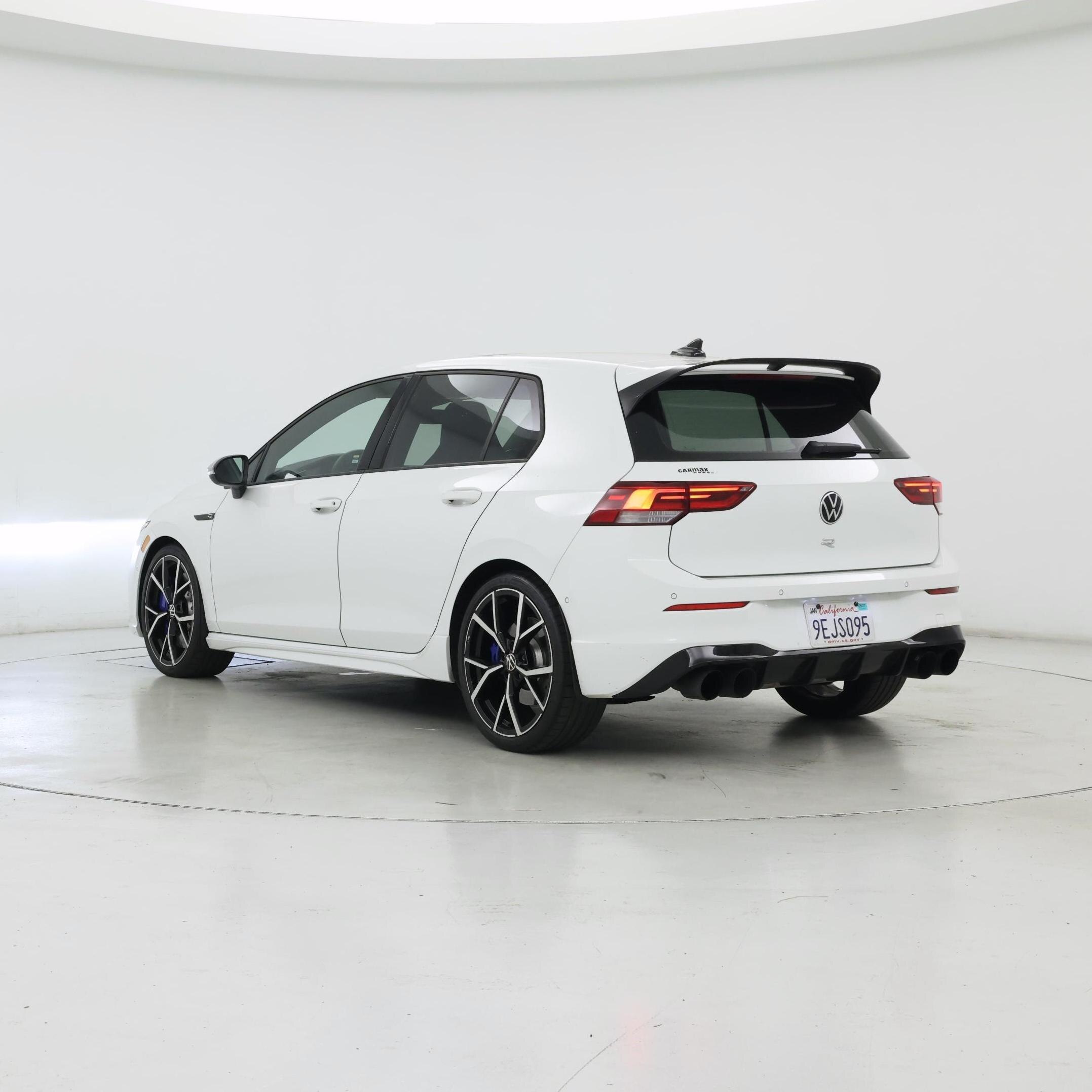 Thumbnail: 2023 Volkswagen Golf - 2