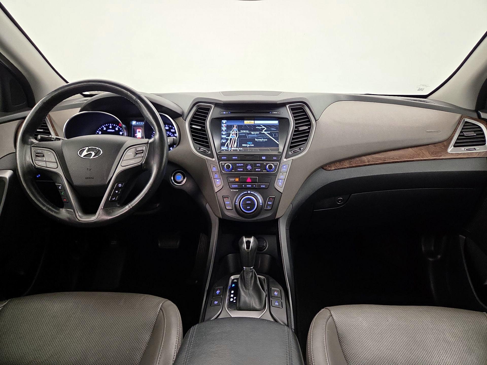 Thumbnail: 2017 Hyundai Santa Fe - 9