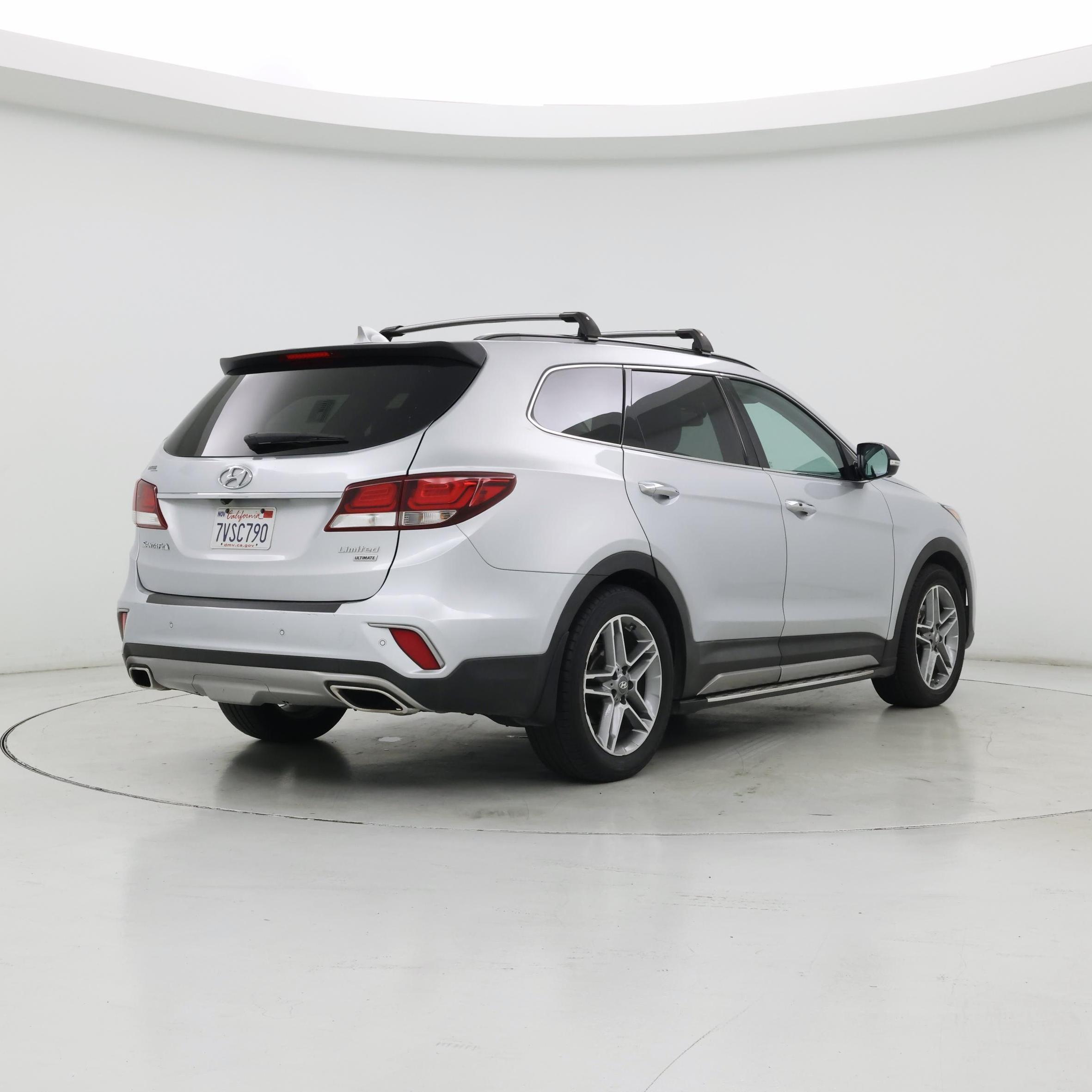 Thumbnail: 2017 Hyundai Santa Fe - 8